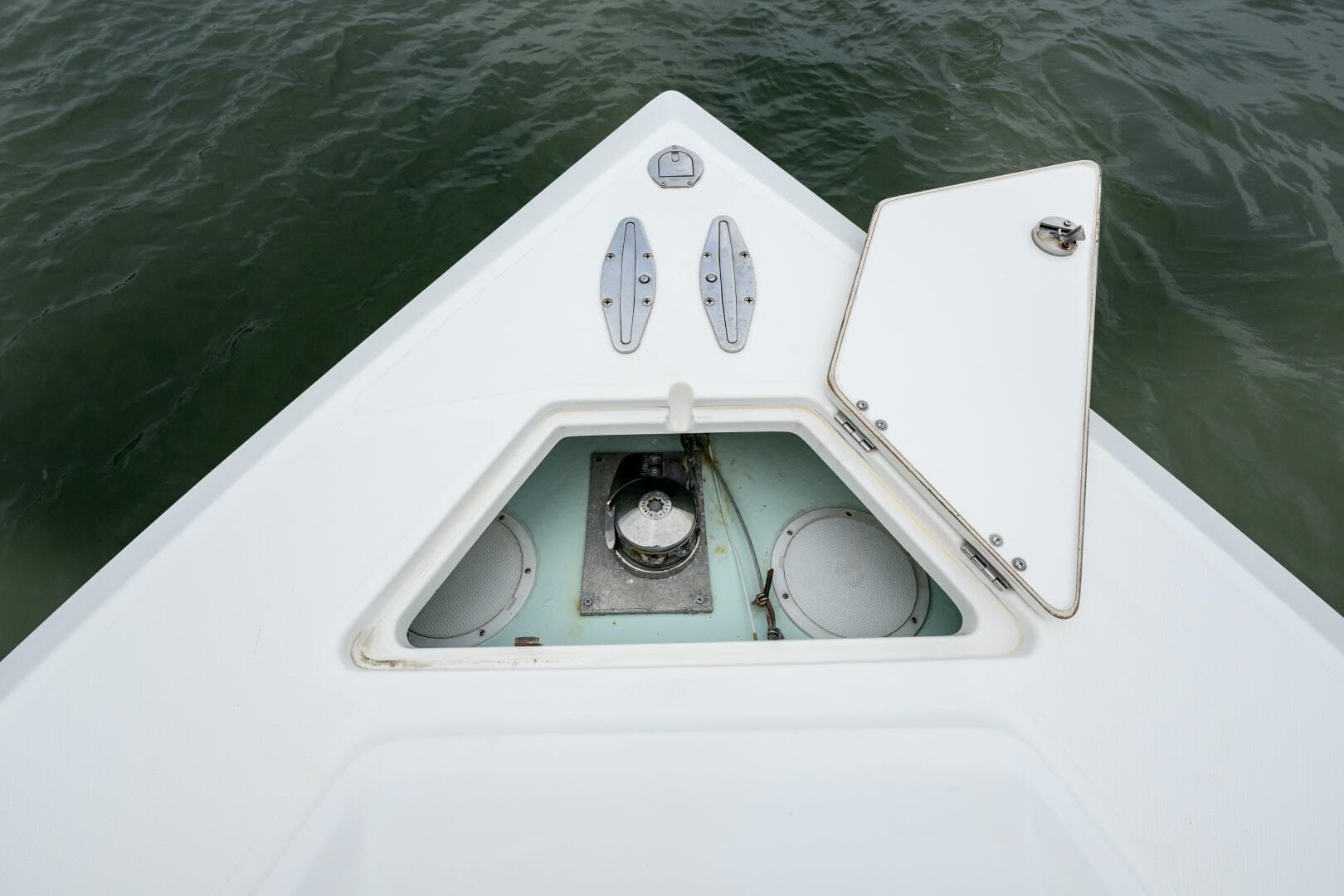 2008 Venture 39 Cuddy — photo 34