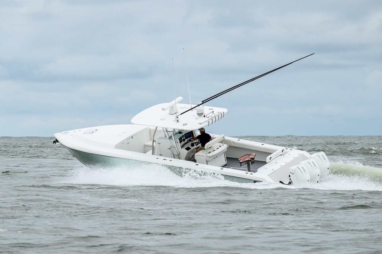 2008 Venture 39 Cuddy — photo 11