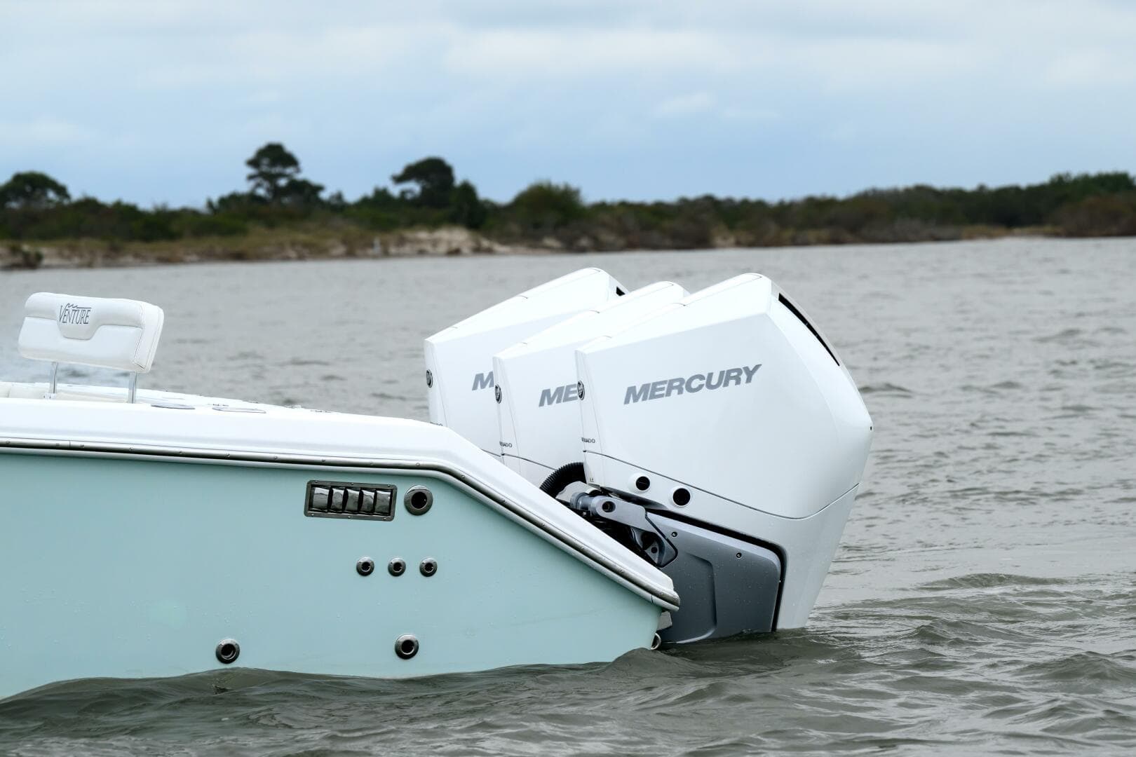 2008 Venture 39 Cuddy — photo 3