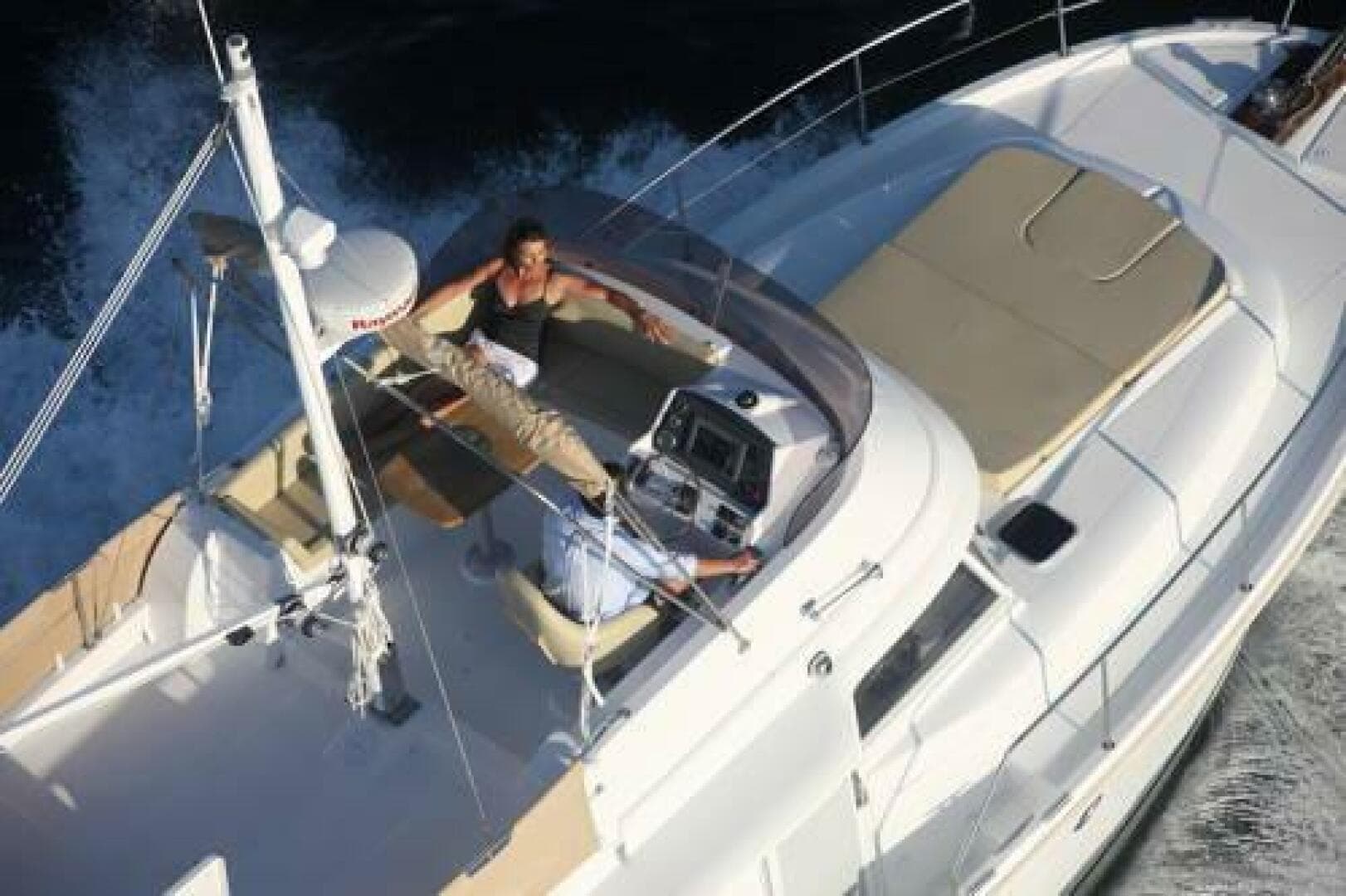 2016 Beneteau Swift Trawler 34 — photo 19