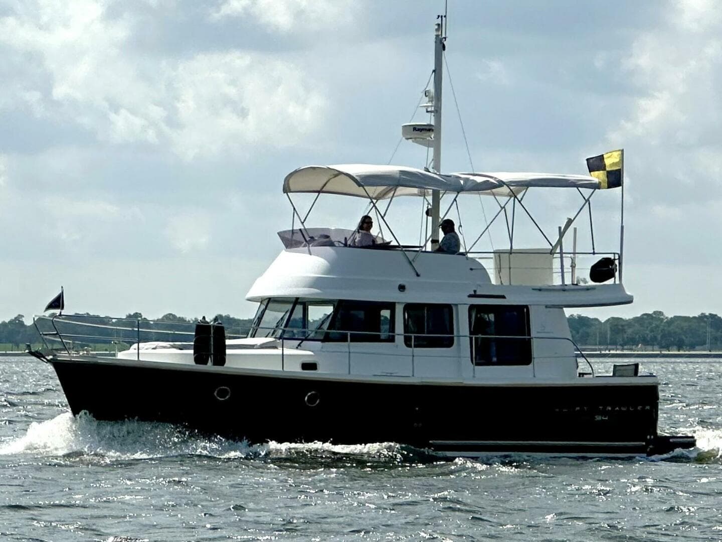 2016 Beneteau Swift Trawler 34 — photo 2