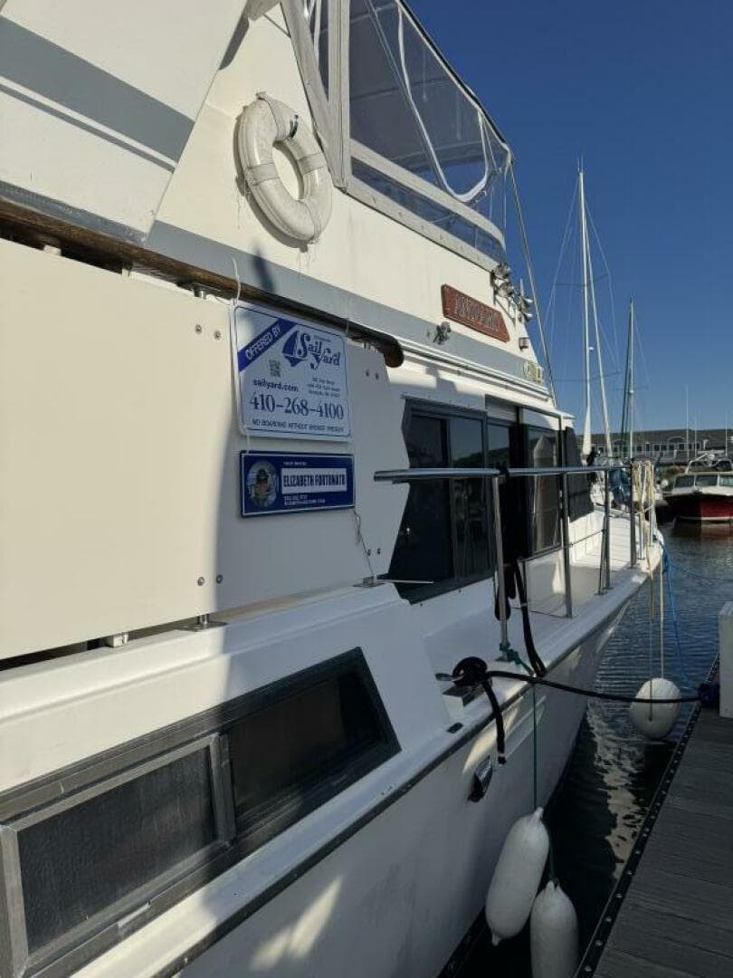 1990 Marine Trader Tradewinds — photo 8