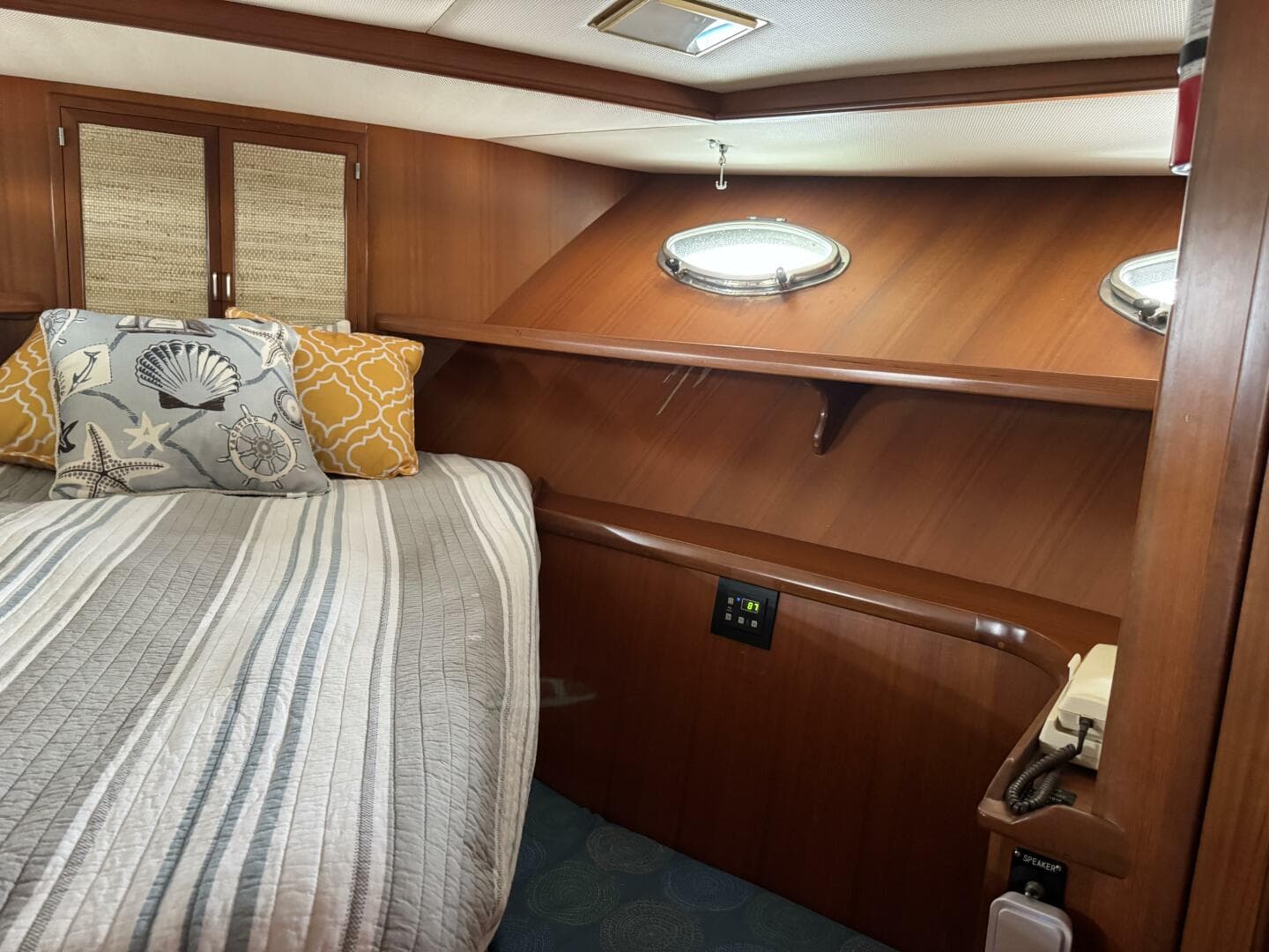 1990 Marine Trader Tradewinds — photo 40