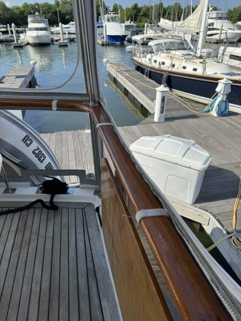 1990 Marine Trader Tradewinds — photo 11