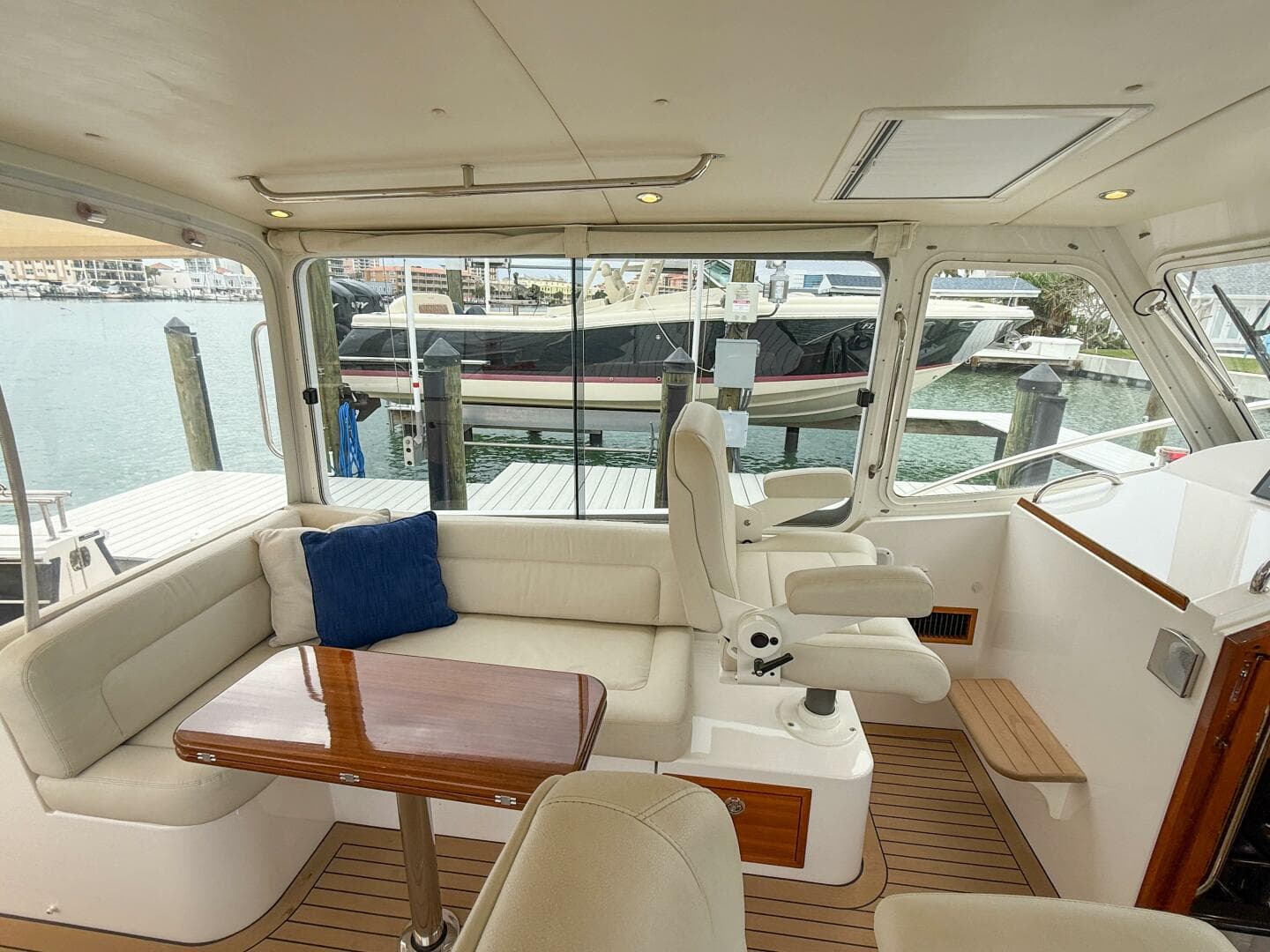 2019 Mjm 43Z — photo 13