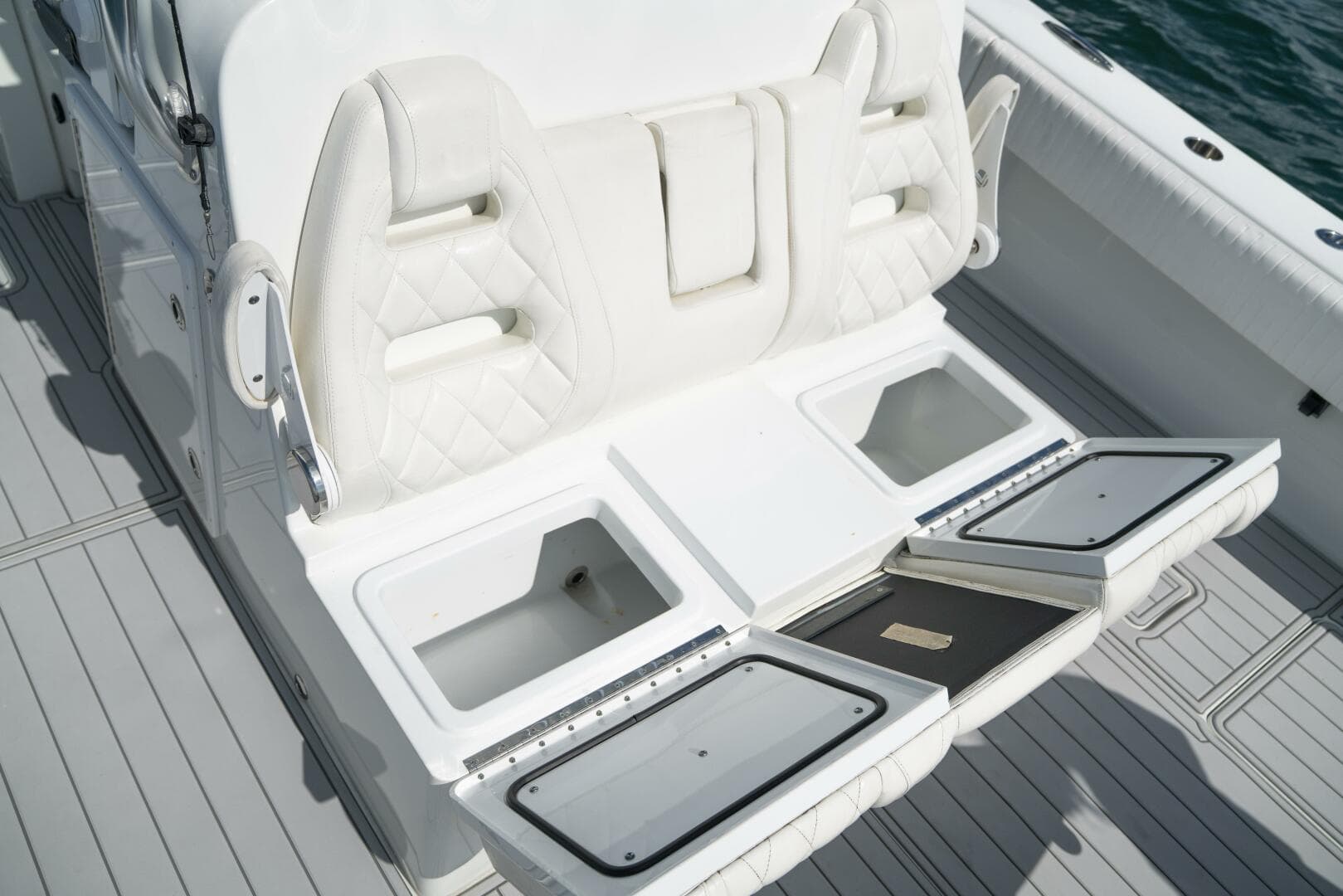 2017 Freeman 42 Lr — photo 31