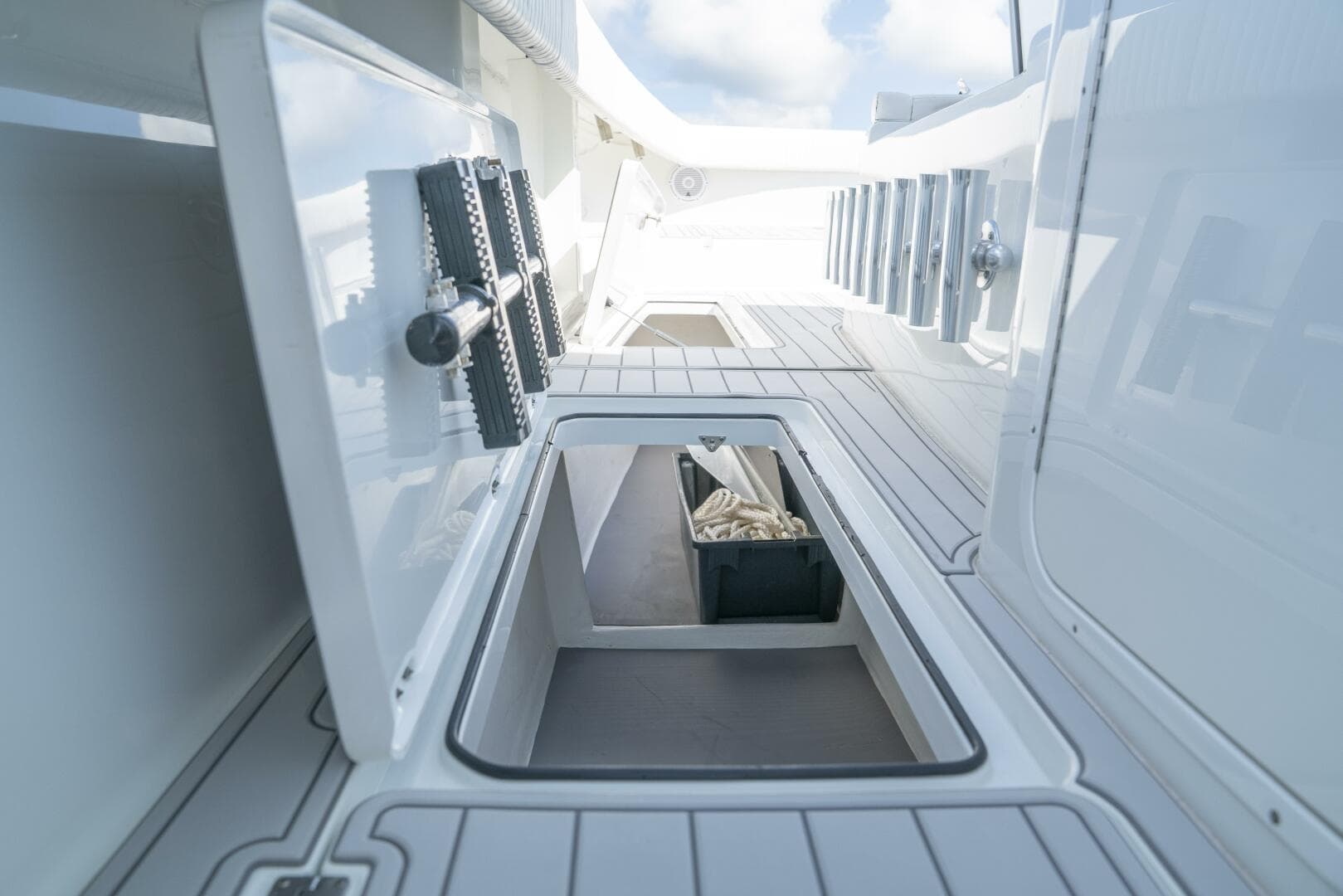 2017 Freeman 42 Lr — photo 35