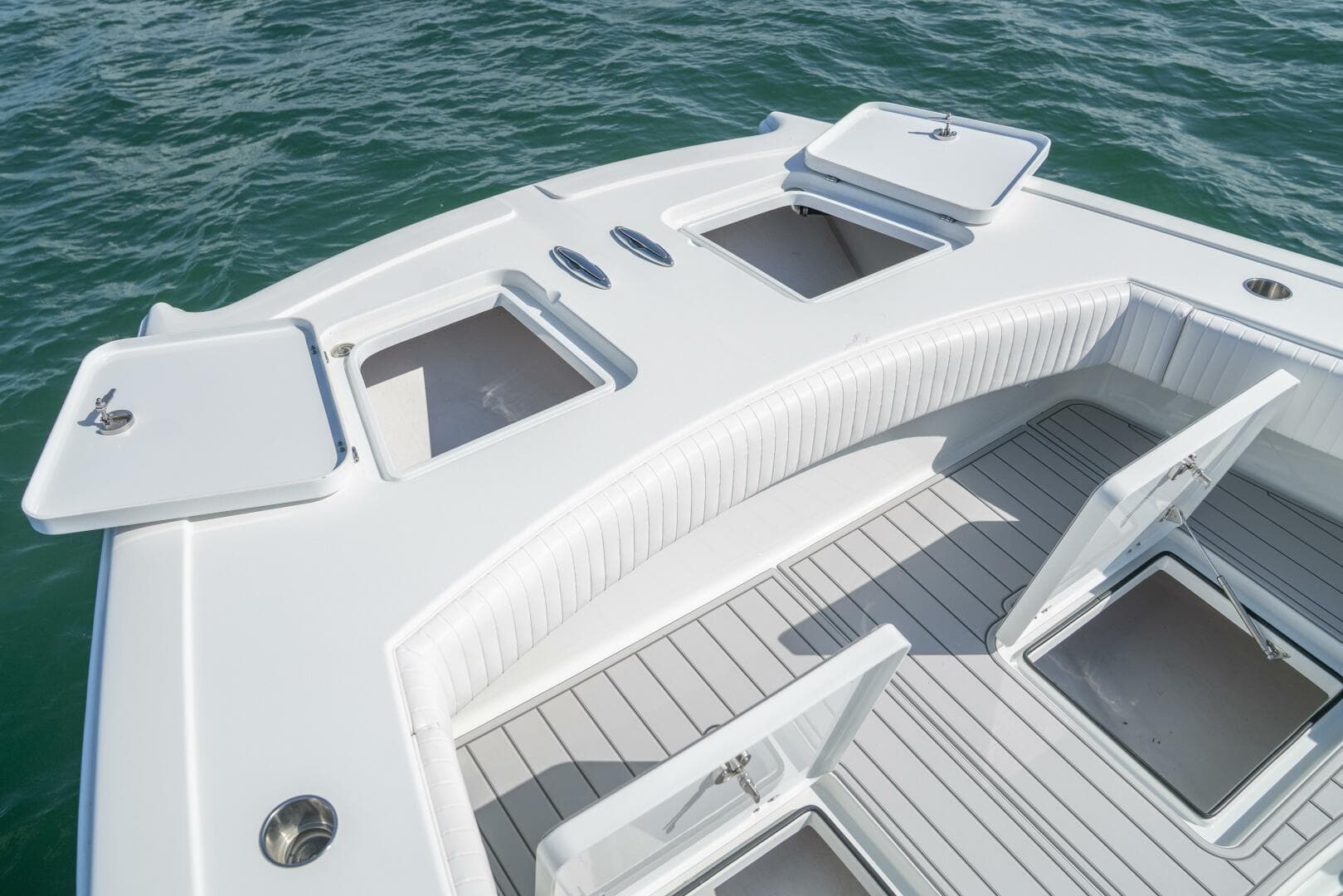 2017 Freeman 42 Lr — photo 30