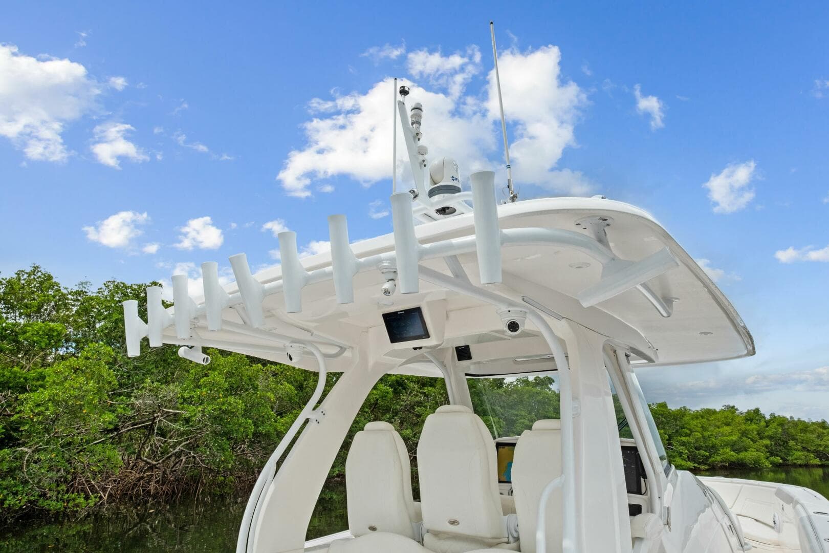 2020 Intrepid 407 Nomad SE — photo 6