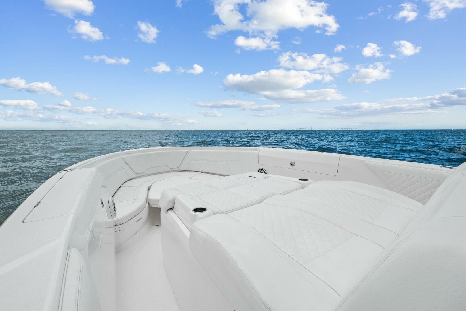 2020 Intrepid 407 Nomad SE — photo 14