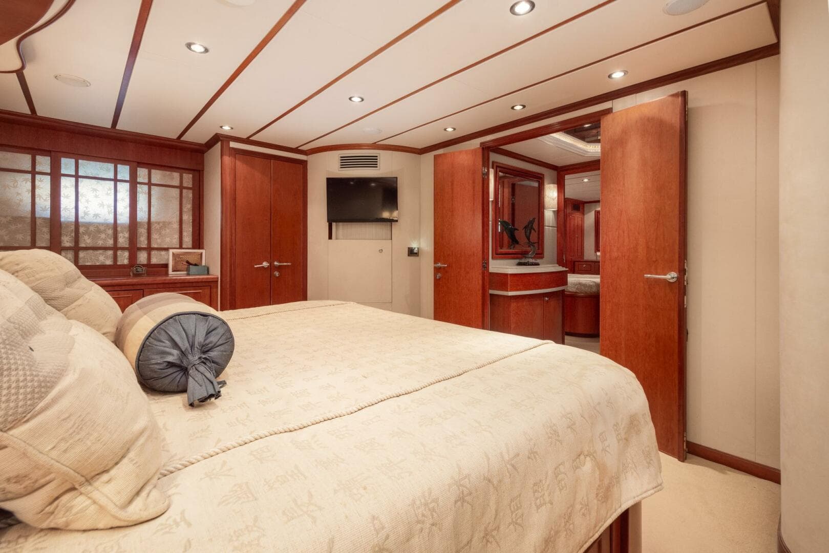 2000 Hargrave Sky Lounge — photo 21