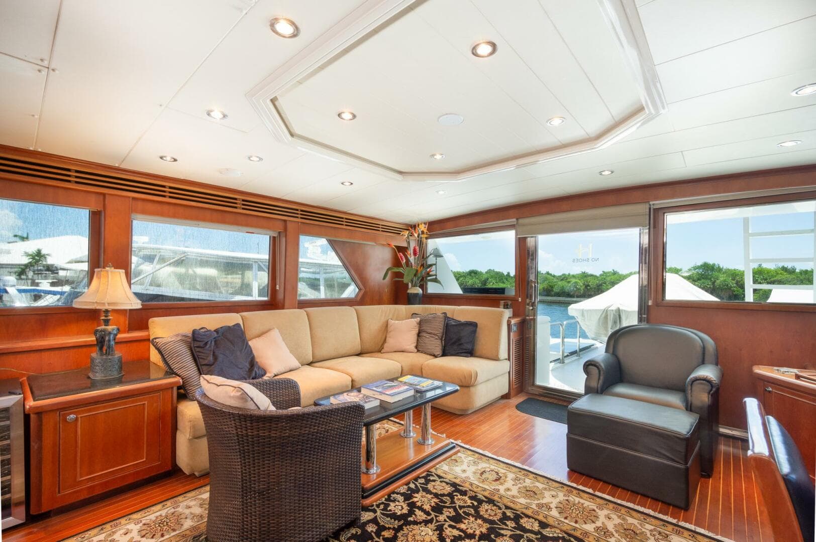 2000 Hargrave Sky Lounge — photo 36