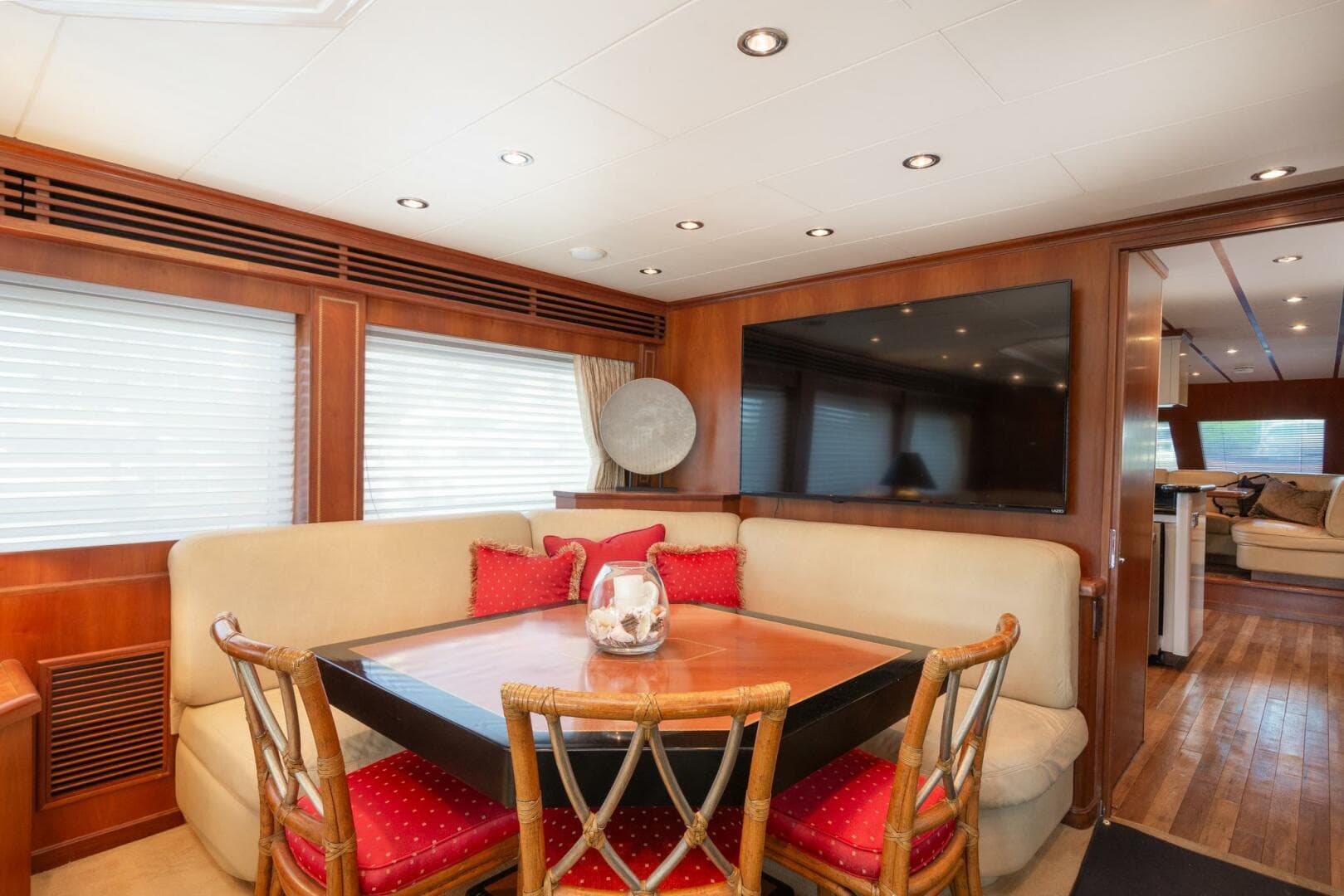 2000 Hargrave Sky Lounge — photo 13