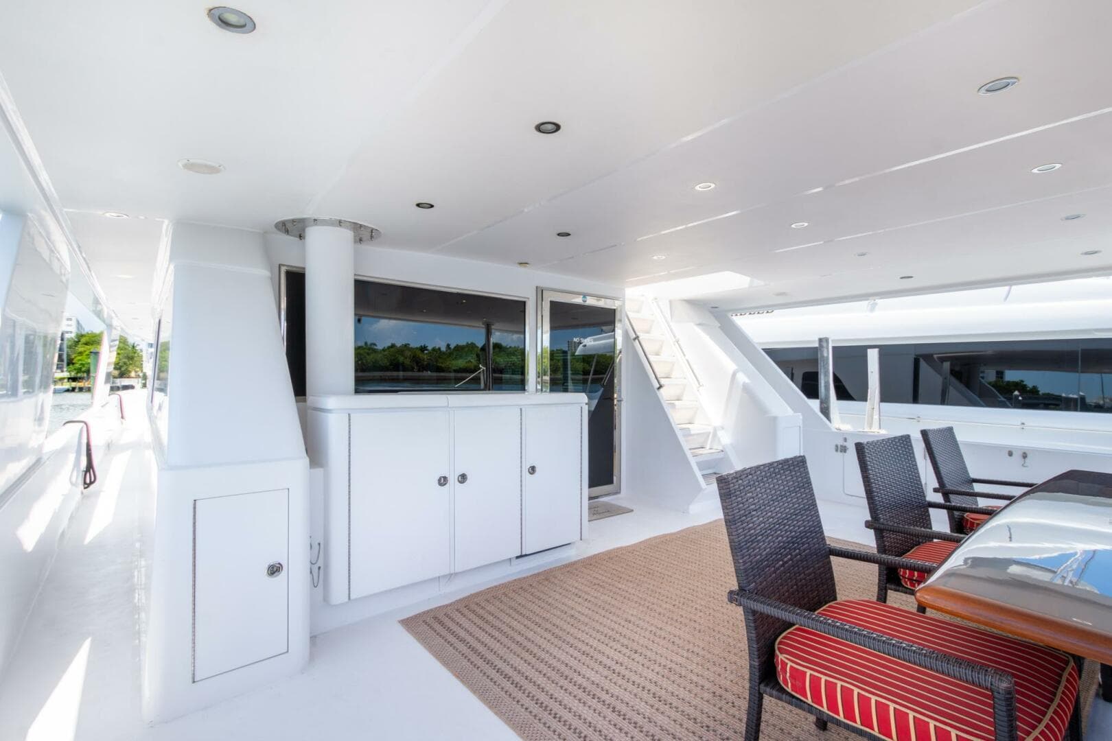 2000 Hargrave Sky Lounge — photo 9