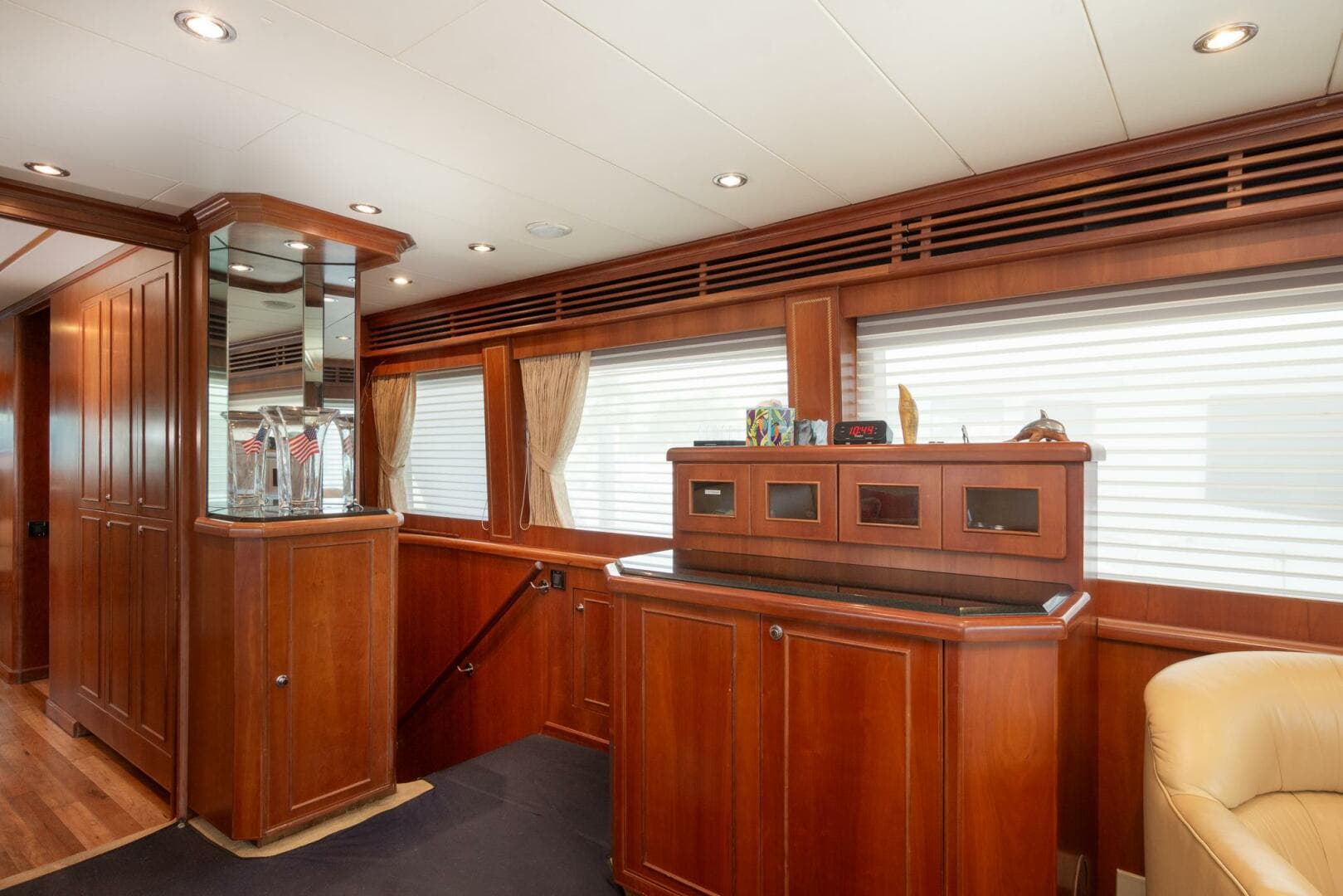 2000 Hargrave Sky Lounge — photo 14