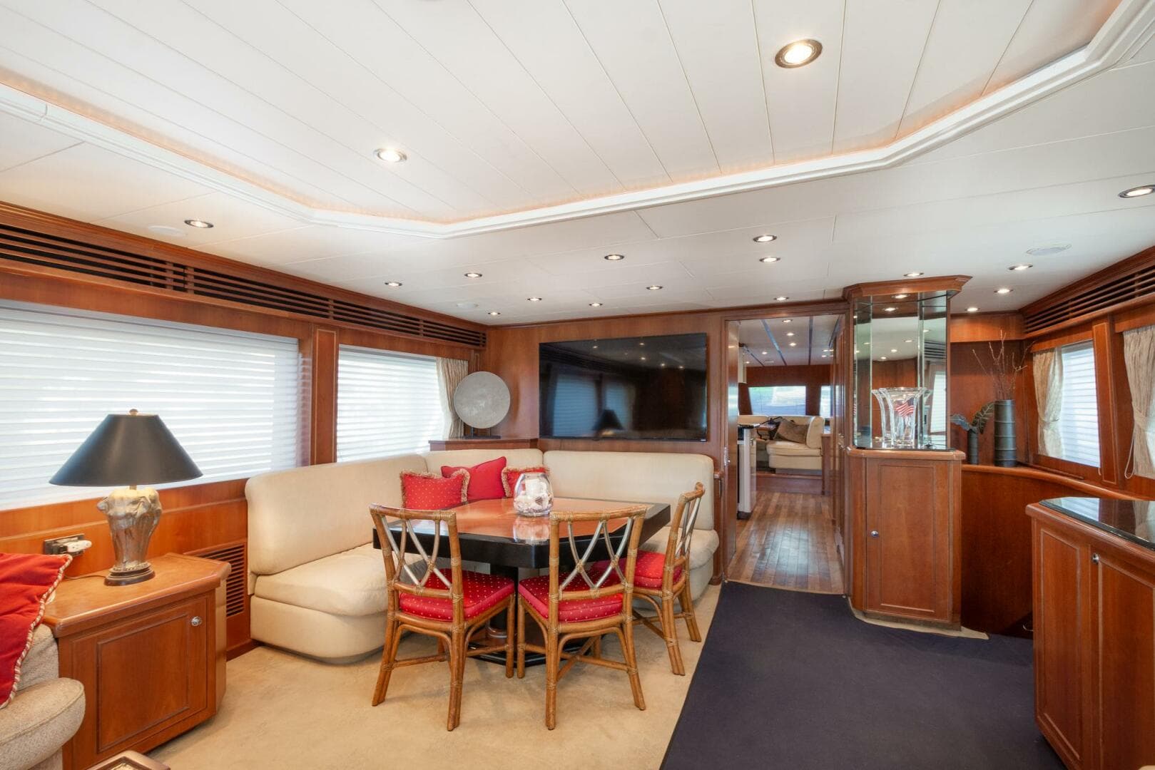 2000 Hargrave Sky Lounge — photo 11