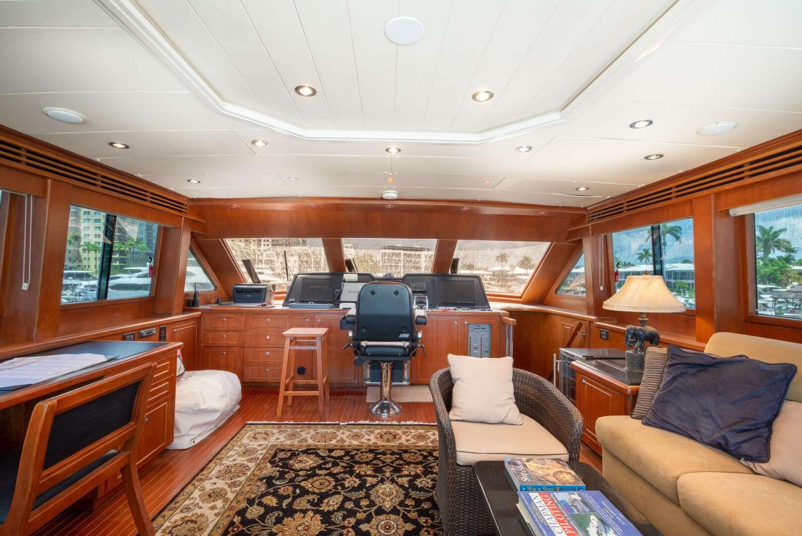 2000 Hargrave Sky Lounge — photo 34