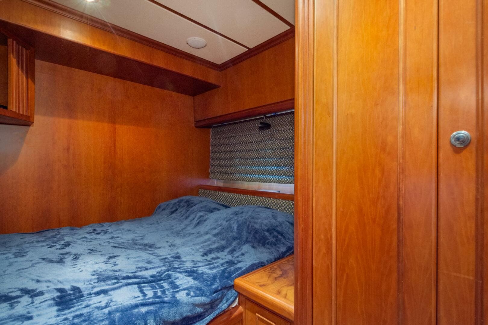 2000 Hargrave Sky Lounge — photo 33