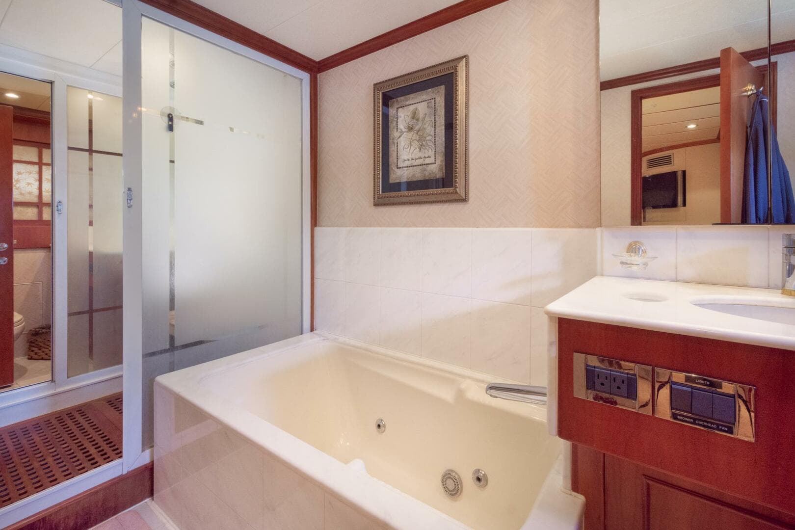 2000 Hargrave Sky Lounge — photo 23