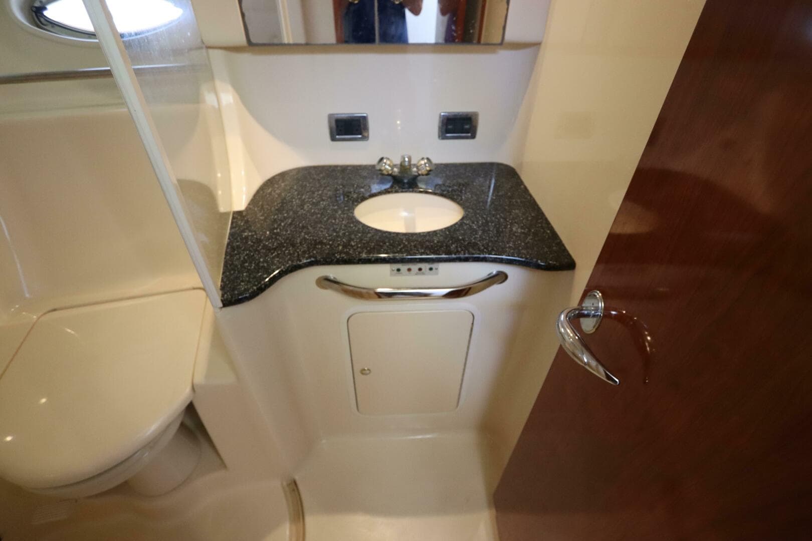 2003 Sea Ray 450 Express Bridge — photo 40