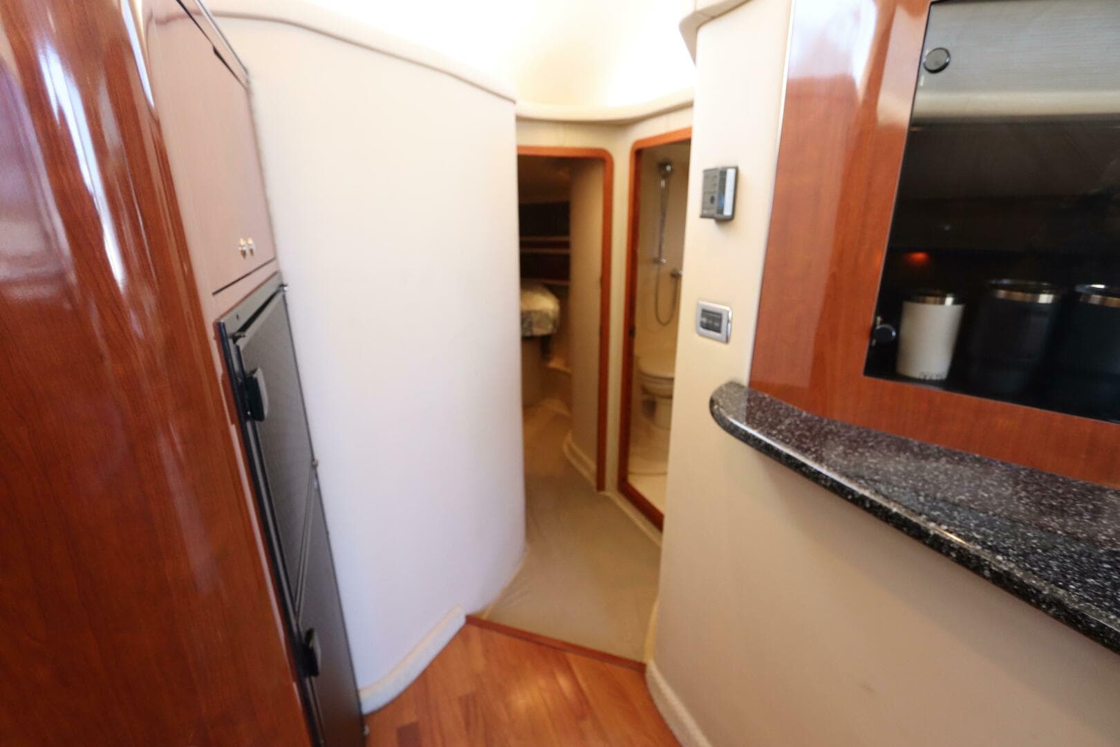 2003 Sea Ray 450 Express Bridge — photo 35