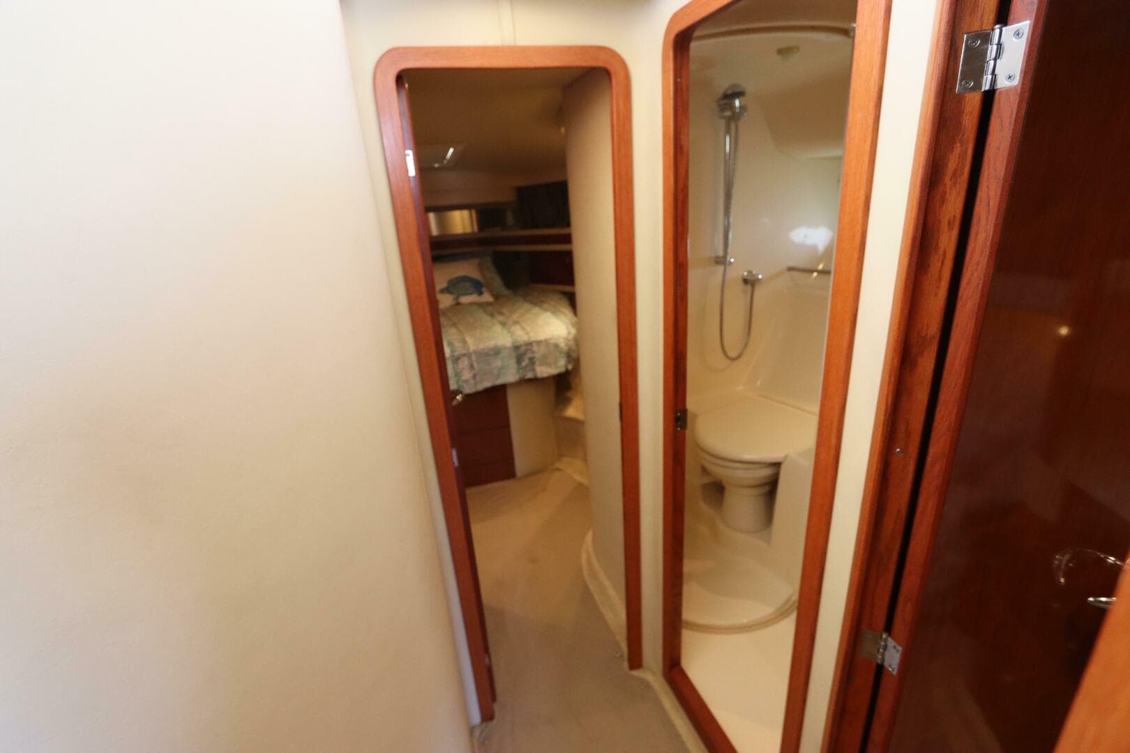 2003 Sea Ray 450 Express Bridge — photo 42