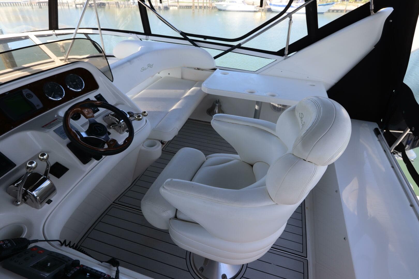 2003 Sea Ray 450 Express Bridge — photo 18