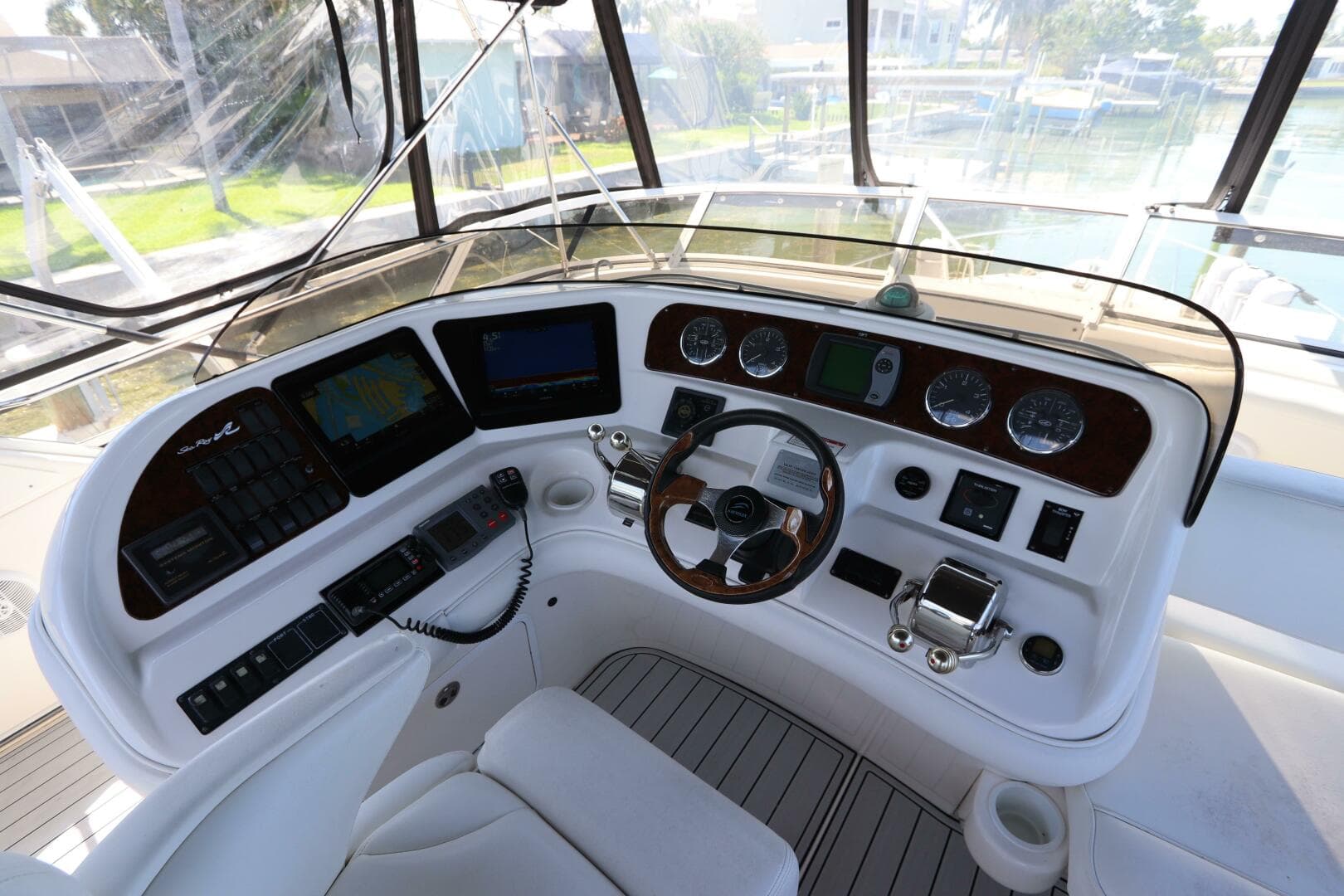 2003 Sea Ray 450 Express Bridge — photo 20