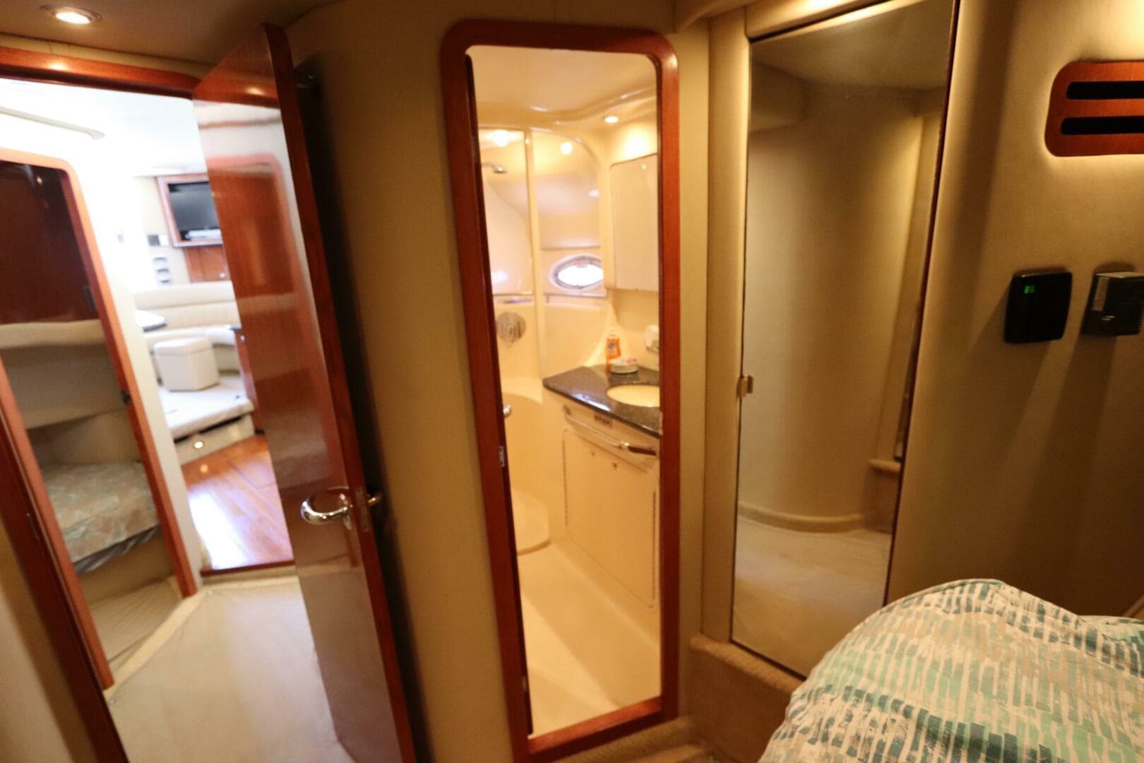 2003 Sea Ray 450 Express Bridge — photo 44