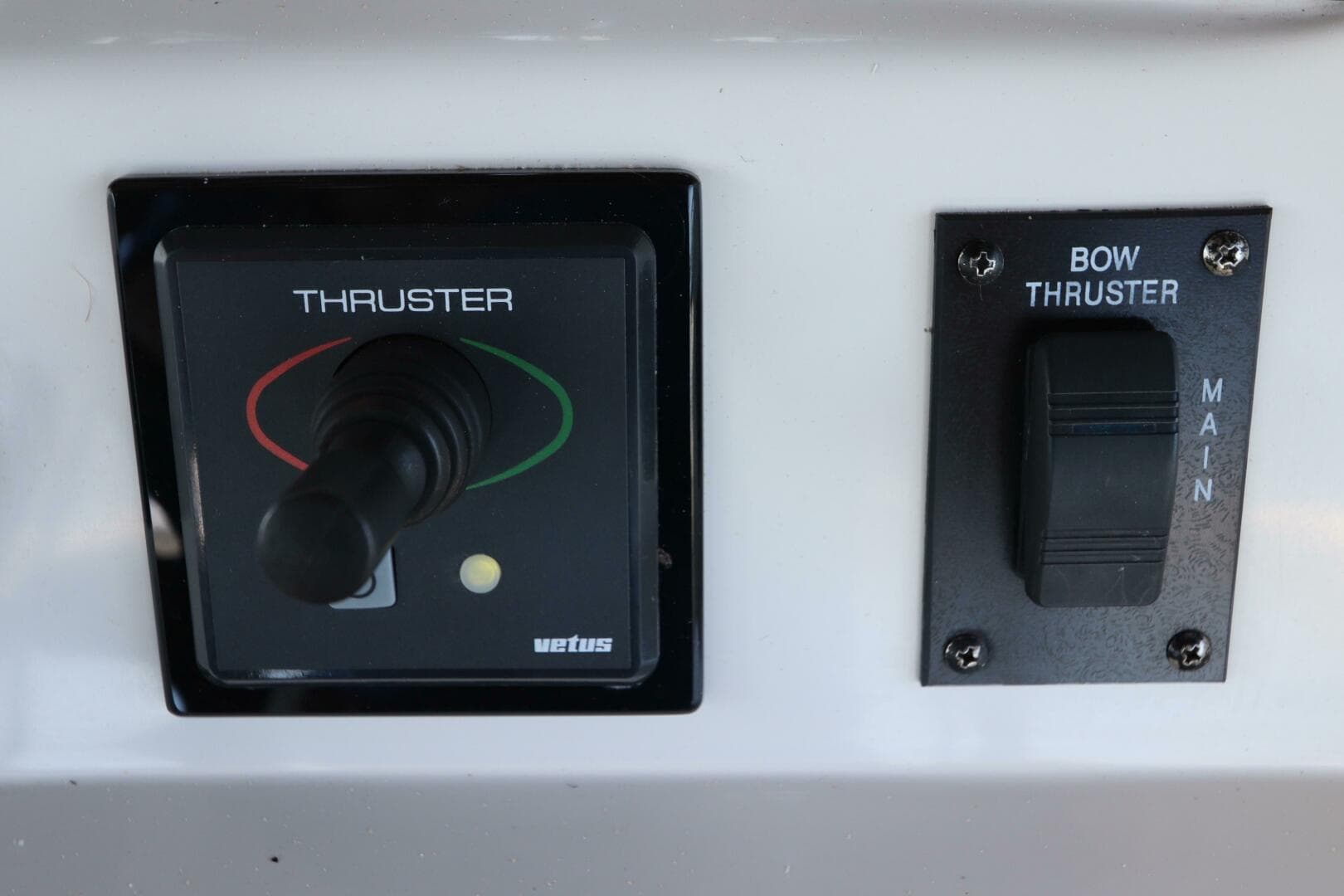 2003 Sea Ray 450 Express Bridge — photo 22