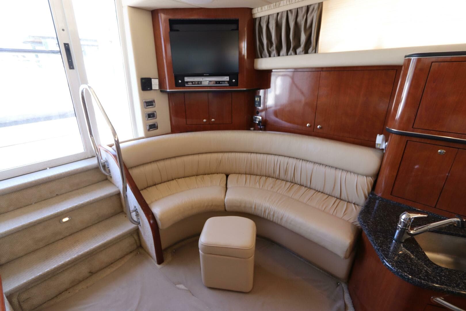 2003 Sea Ray 450 Express Bridge — photo 27