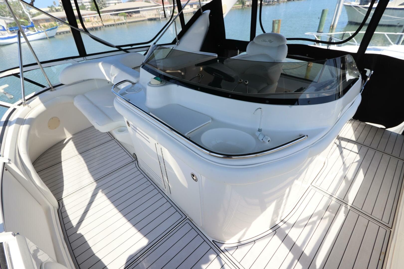 2003 Sea Ray 450 Express Bridge — photo 15