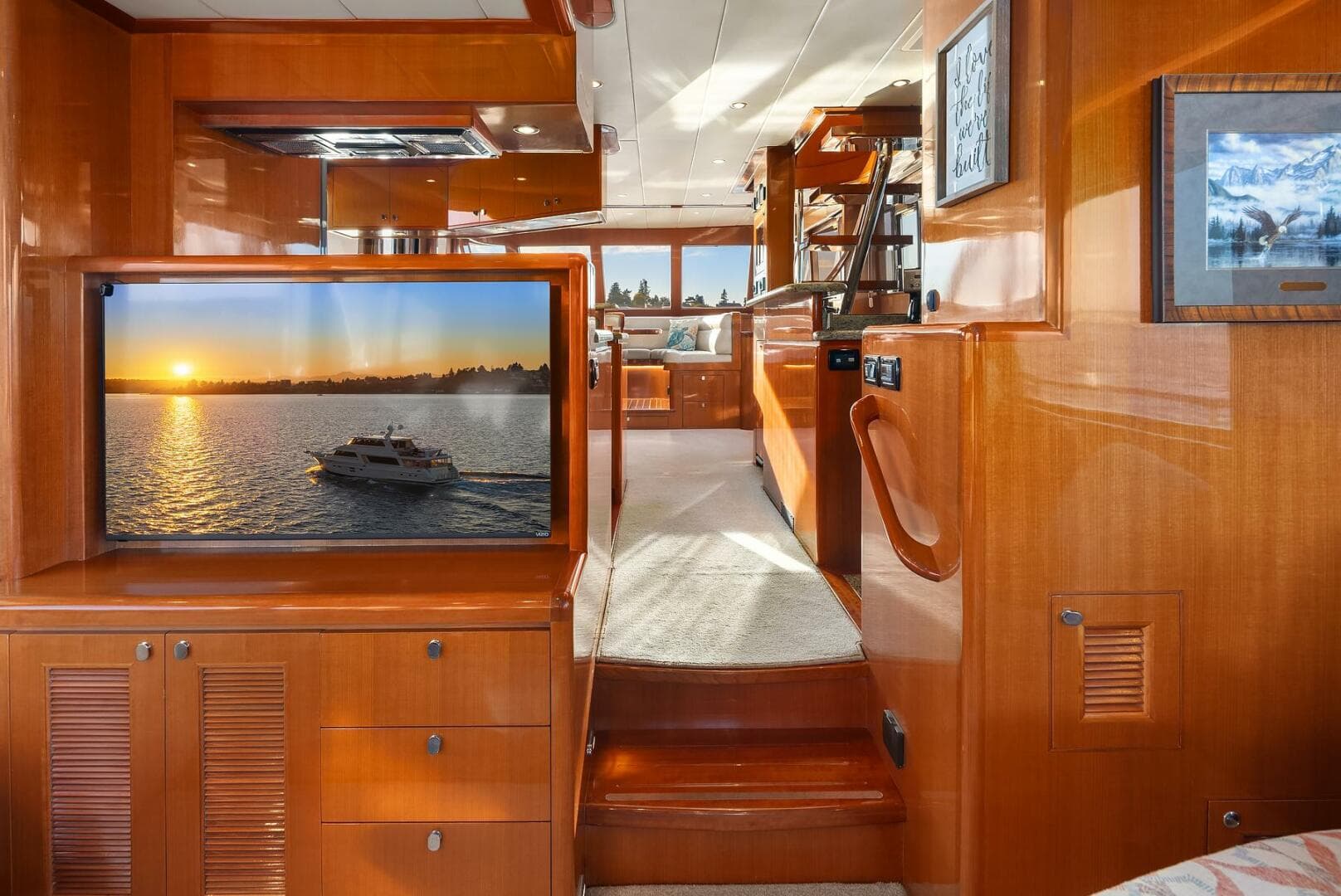 2014 Hampton 720 Skylounge Lrc — photo 11