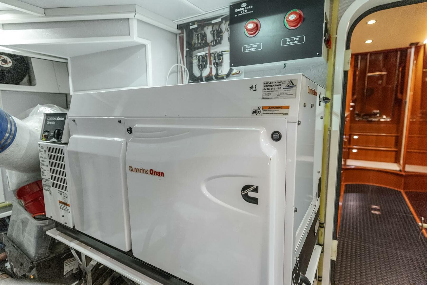 2014 Hampton 720 Skylounge Lrc — photo 106