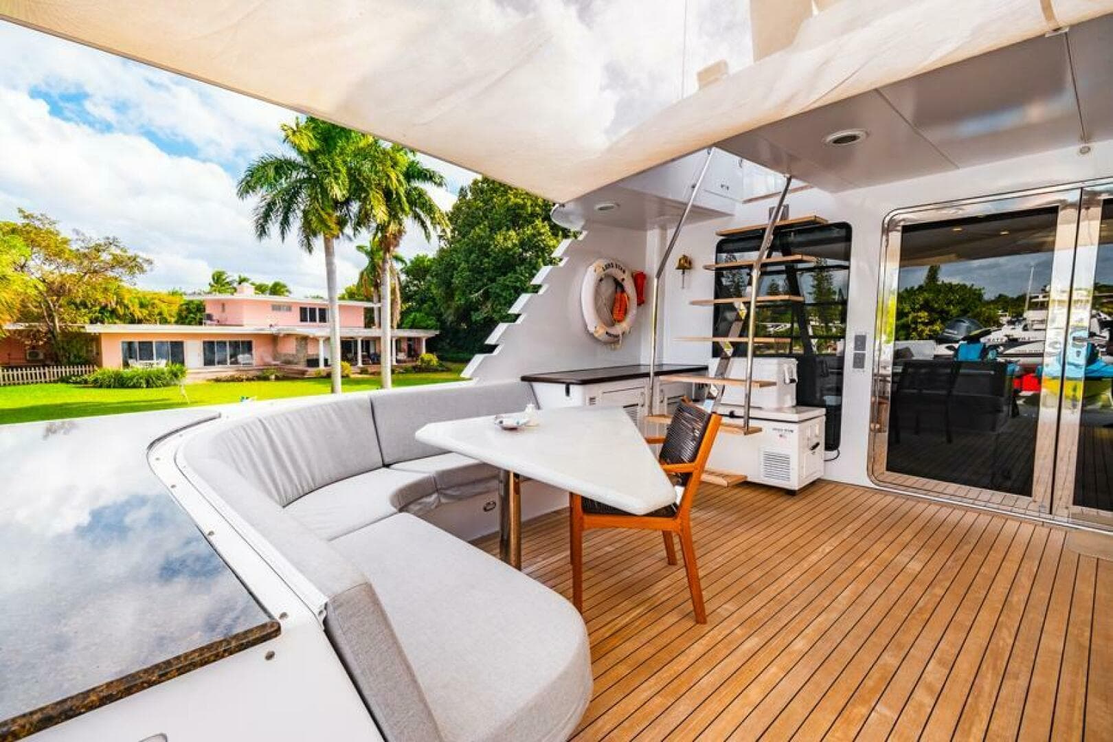 1995 Hatteras Flybridge — photo 76