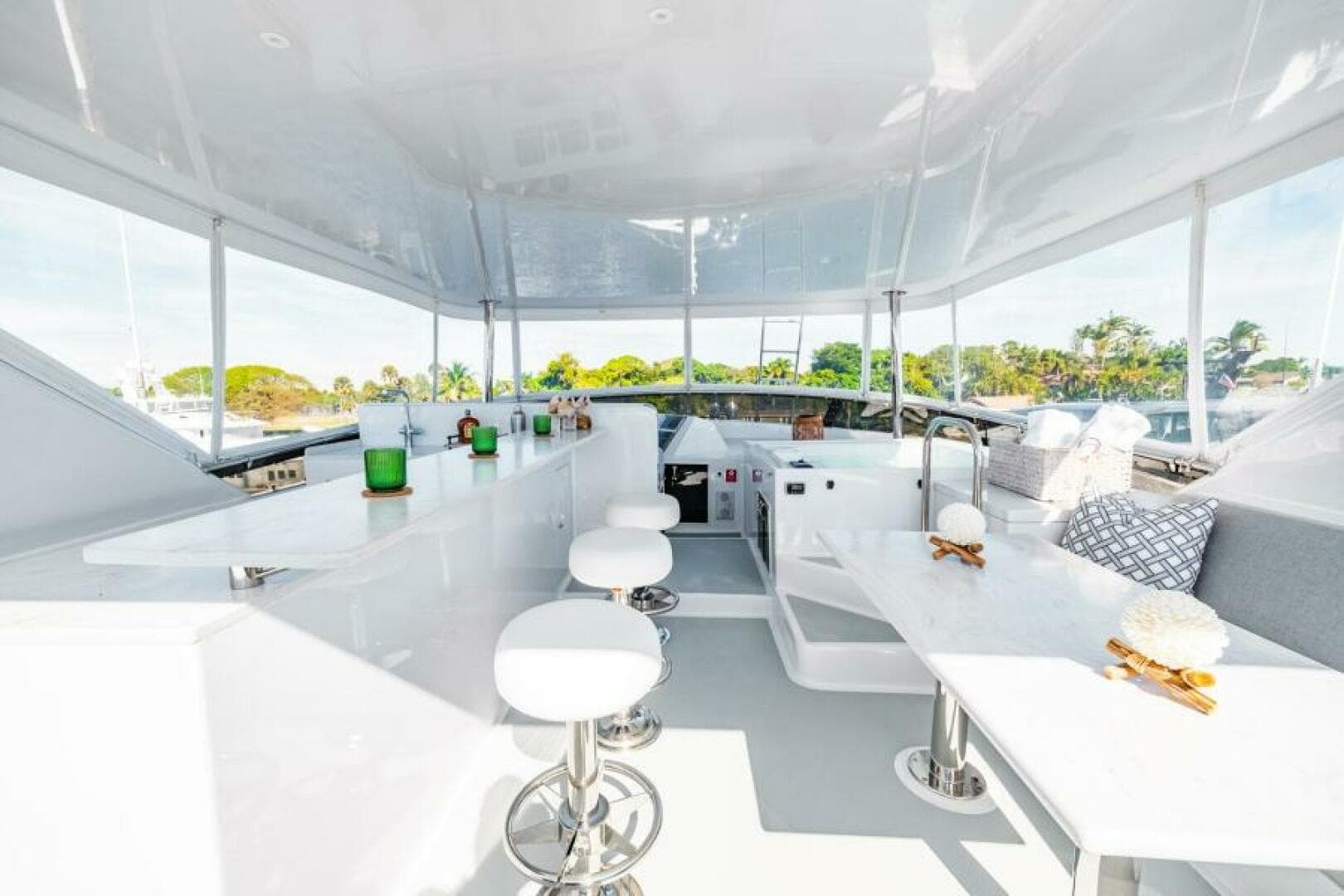 1995 Hatteras Flybridge — photo 83