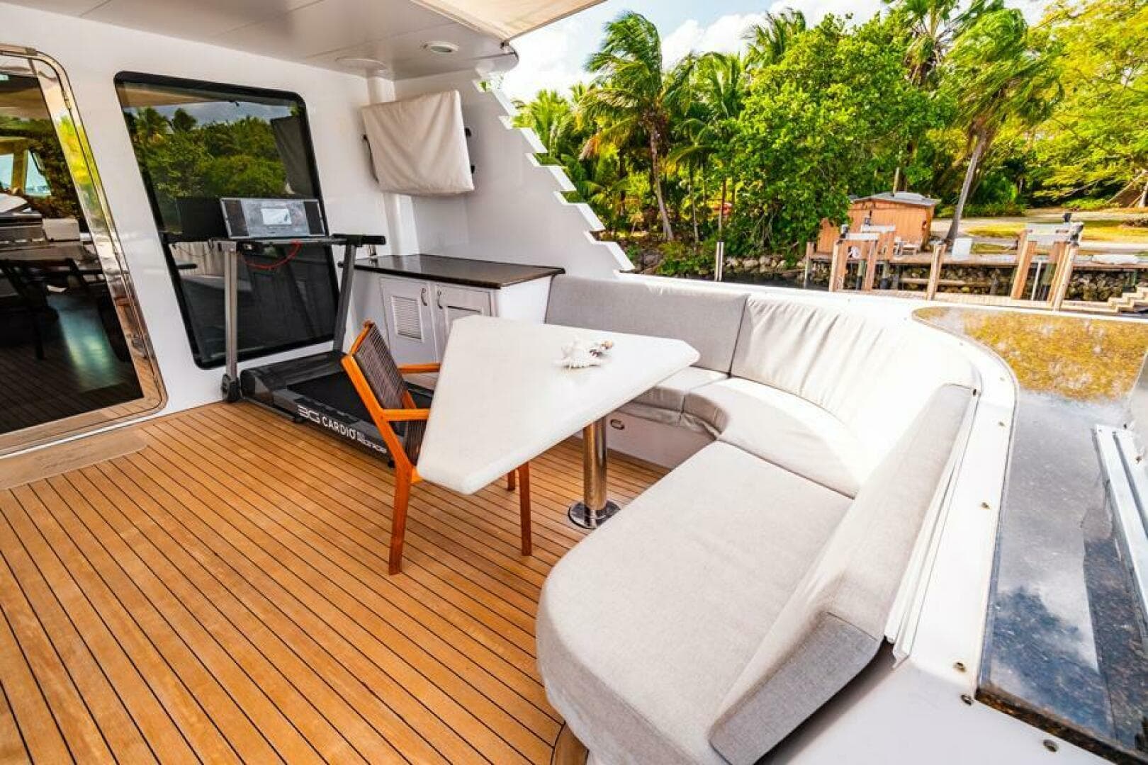 1995 Hatteras Flybridge — photo 77