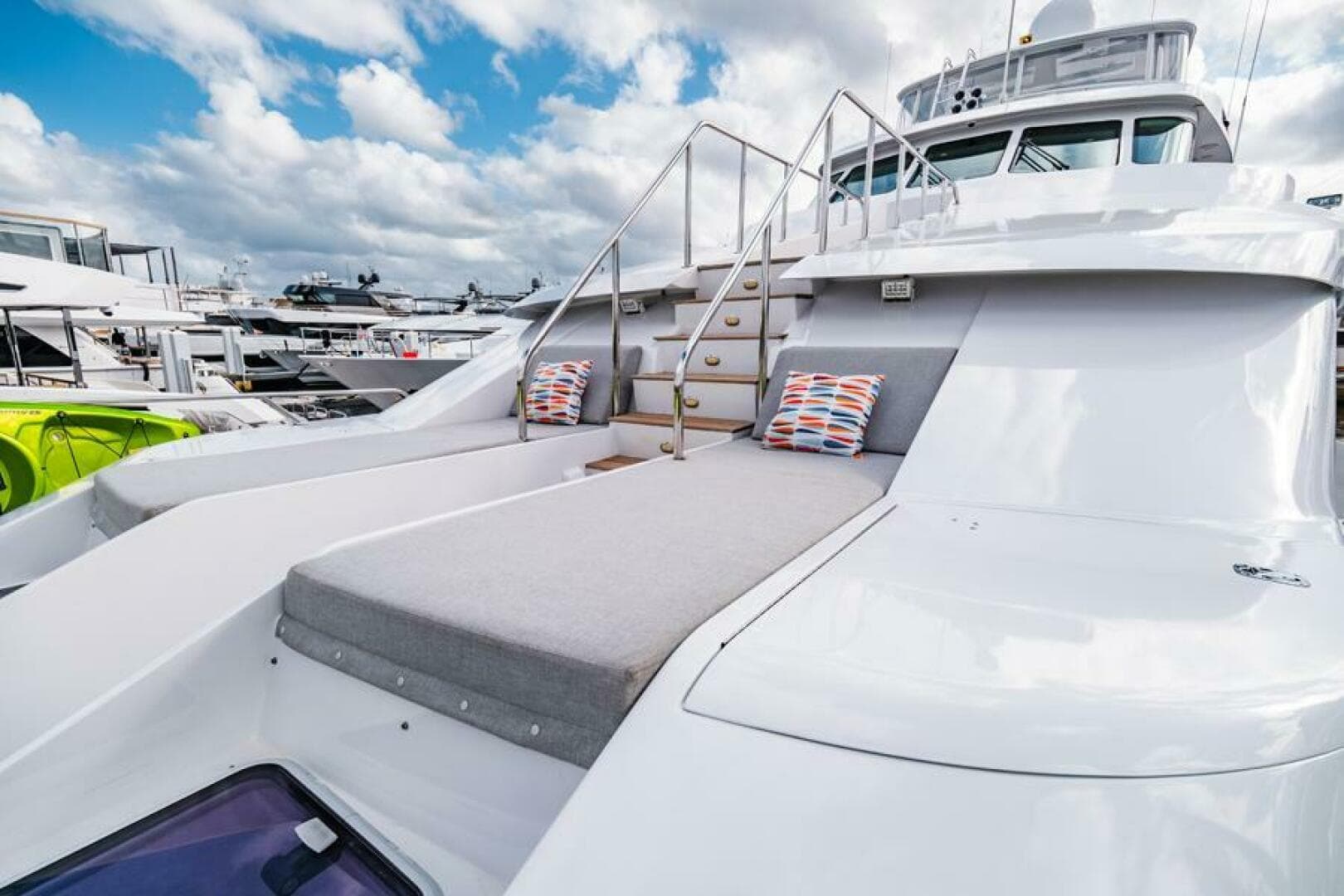 1995 Hatteras Flybridge — photo 67