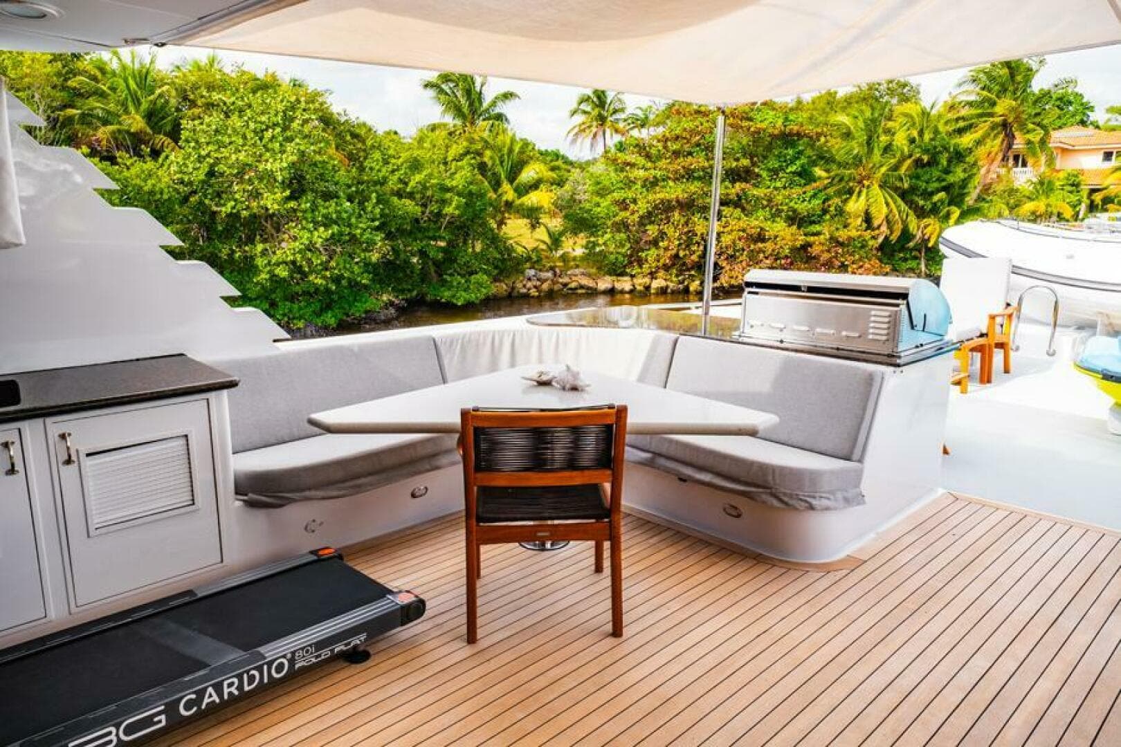 1995 Hatteras Flybridge — photo 78