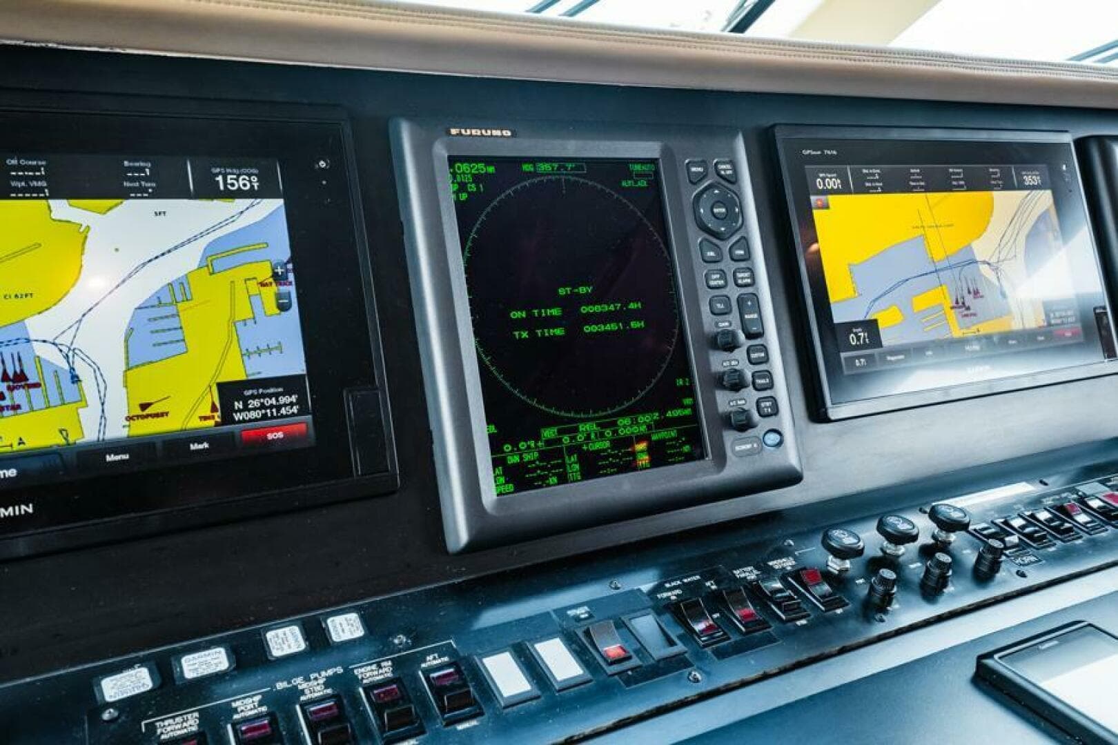 1995 Hatteras Flybridge — photo 51