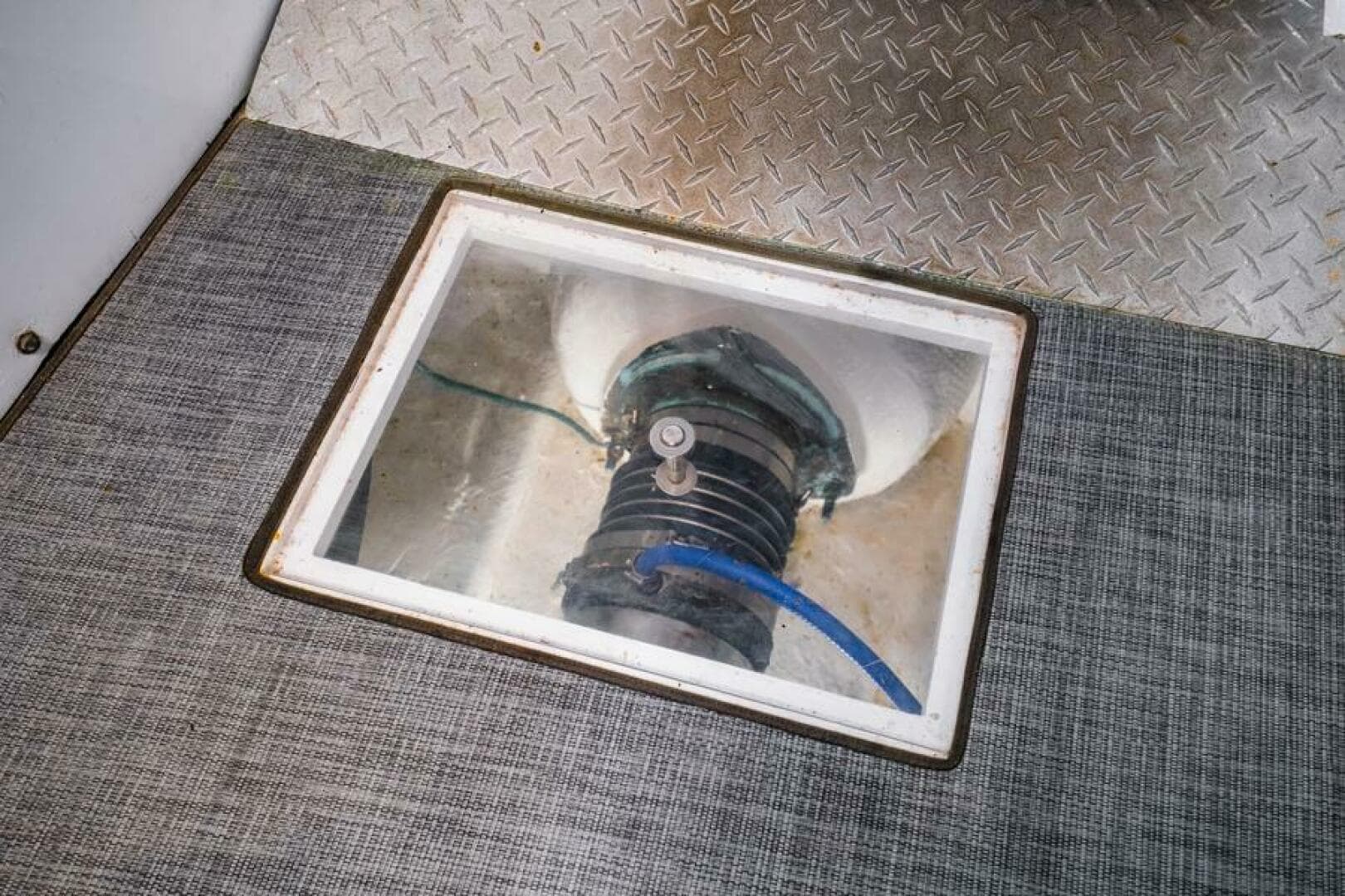 1995 Hatteras Flybridge — photo 101