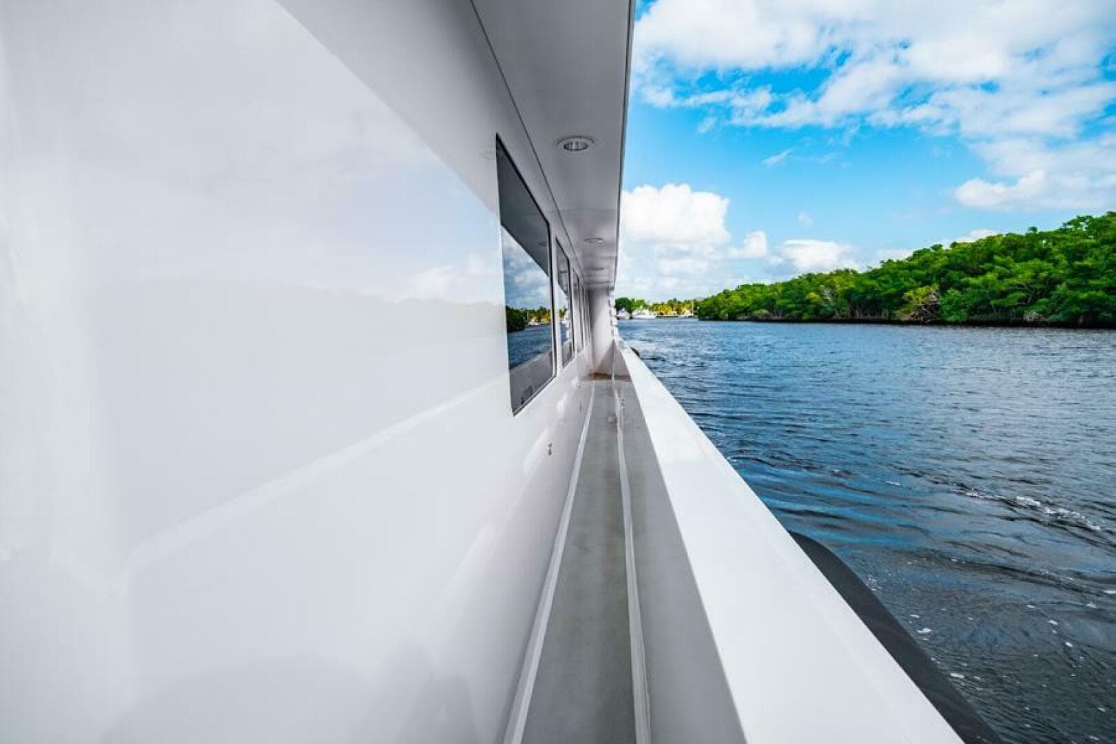 1995 Hatteras Flybridge — photo 68