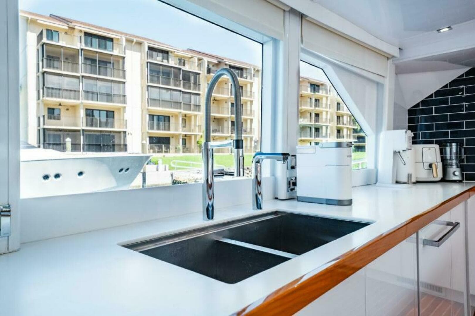 1995 Nordlund Raised Pilothouse — photo 28