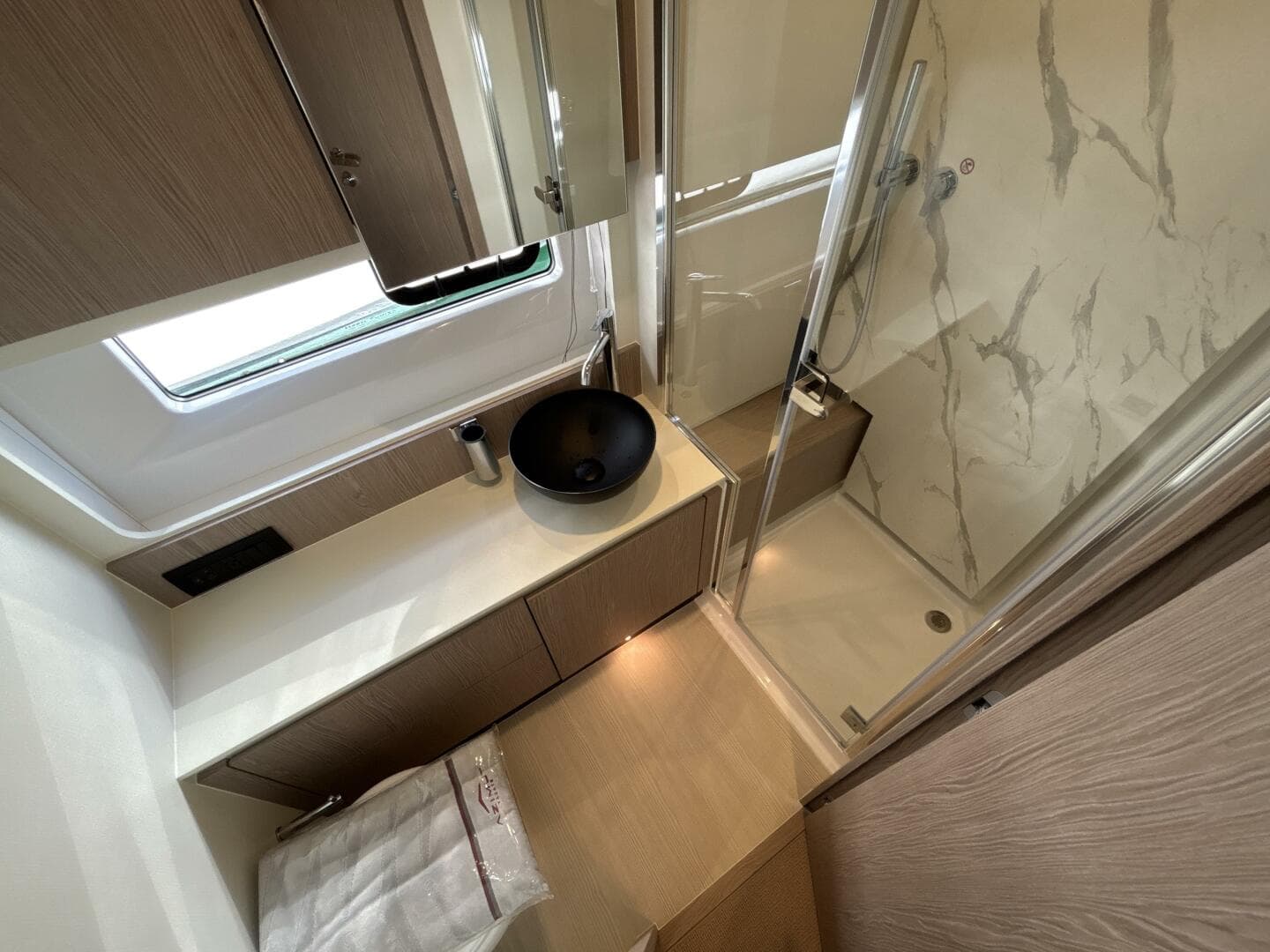 2025 Azimut Fly 53 — photo 21