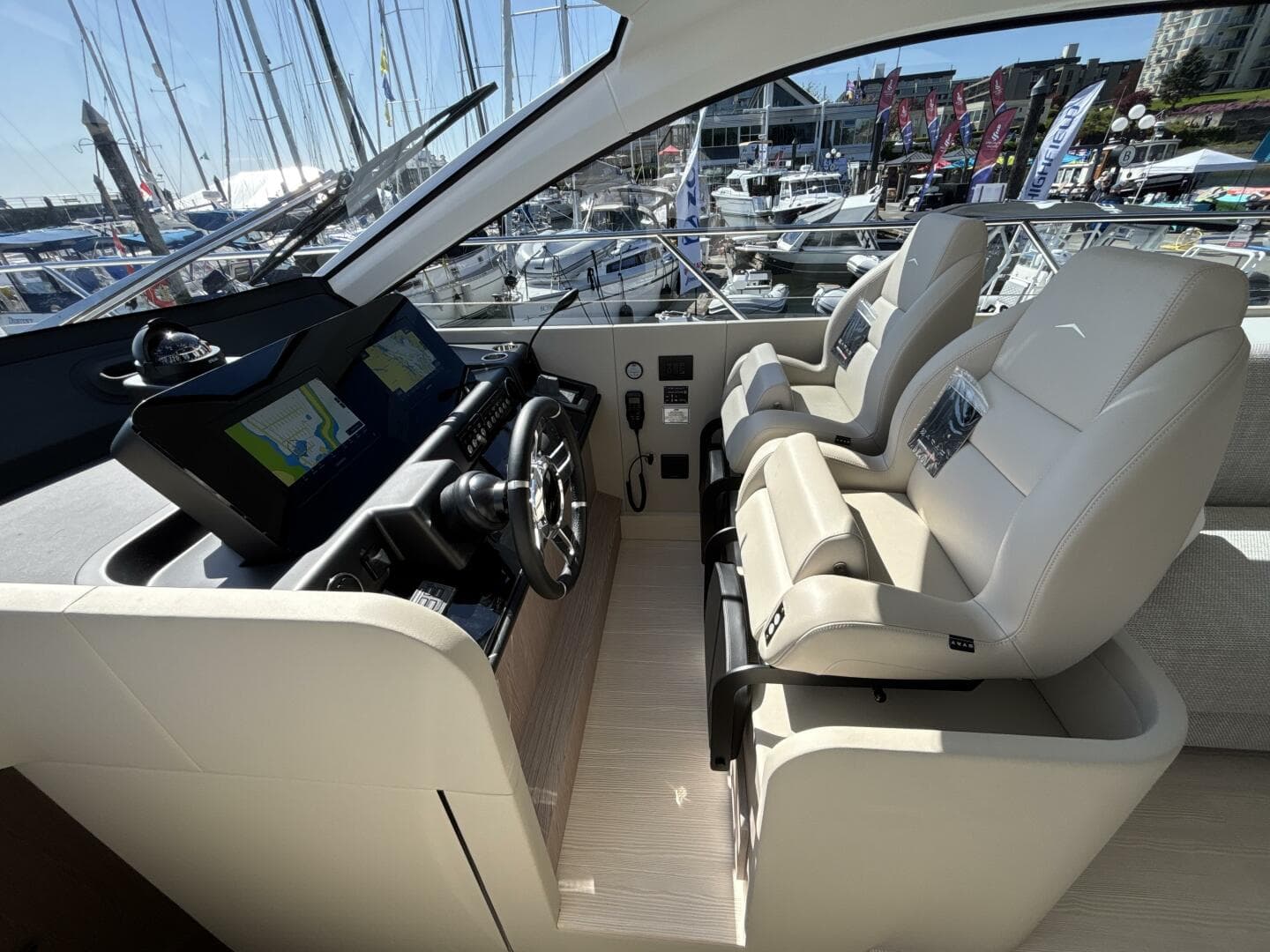 2025 Azimut Fly 53 — photo 15
