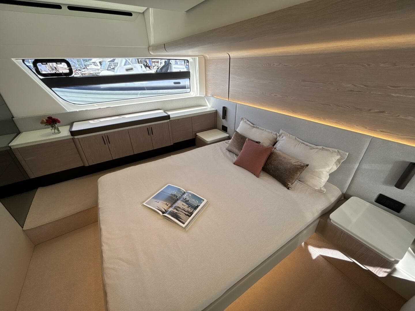 2025 Azimut Fly 53 — photo 18