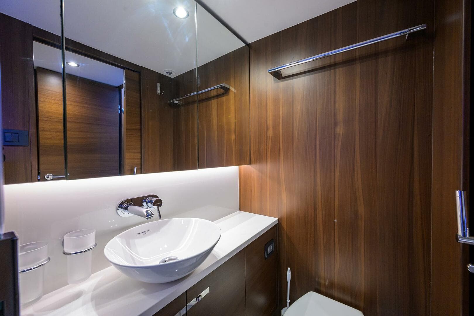 2018 Princess F49 — photo 66