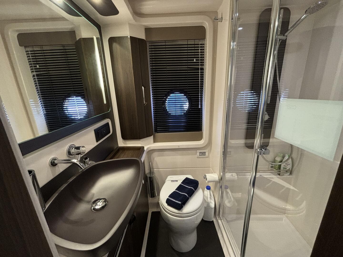 2019 Azimut 50 — photo 25