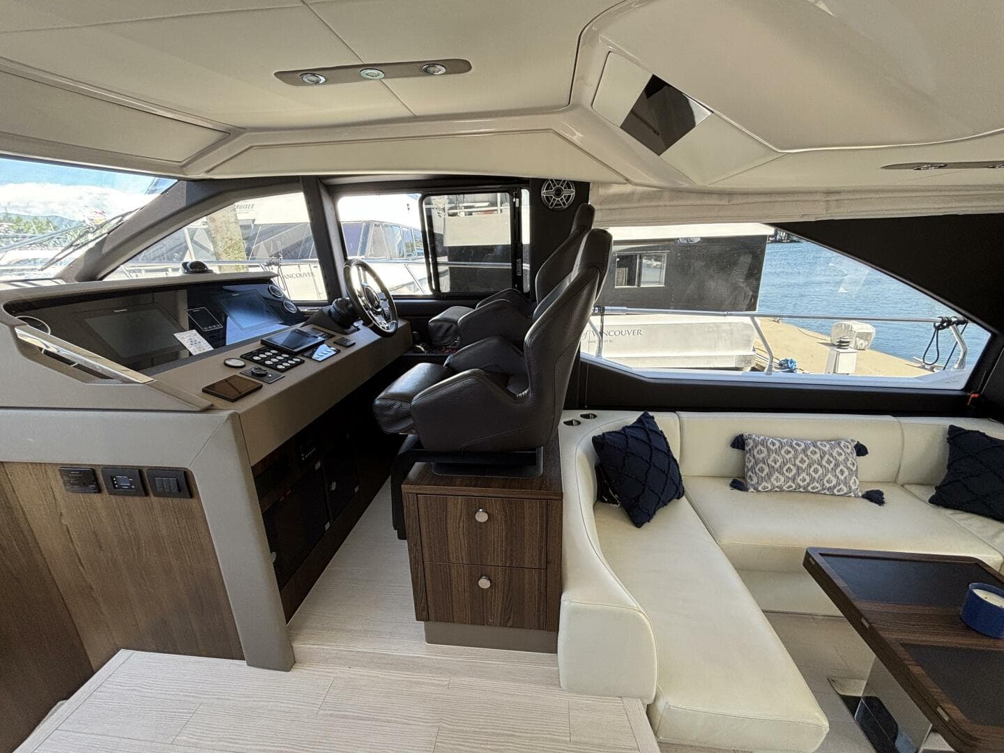 2019 Azimut 50 — photo 10