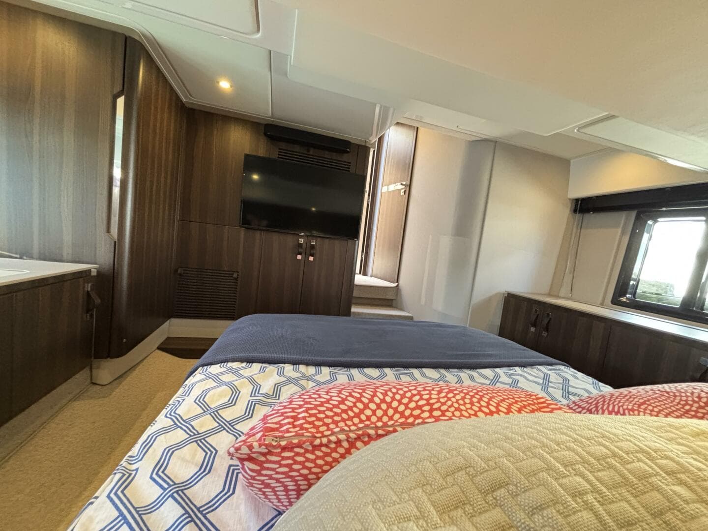 2019 Azimut 50 — photo 23